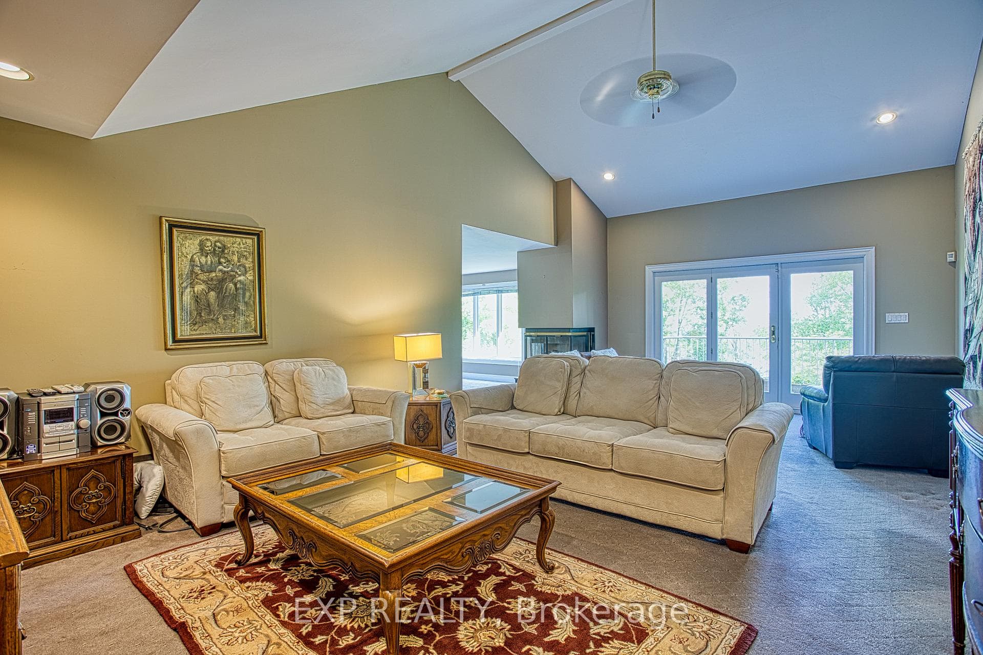 22 Burt Court photo 18