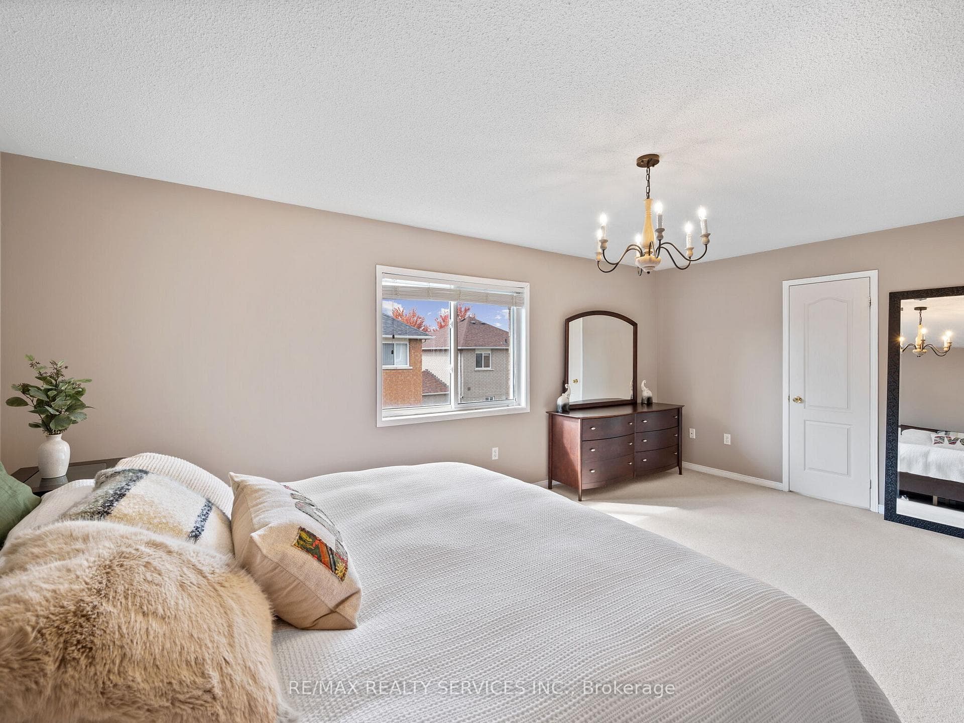 334 Edenbrook Hill Drive photo 29