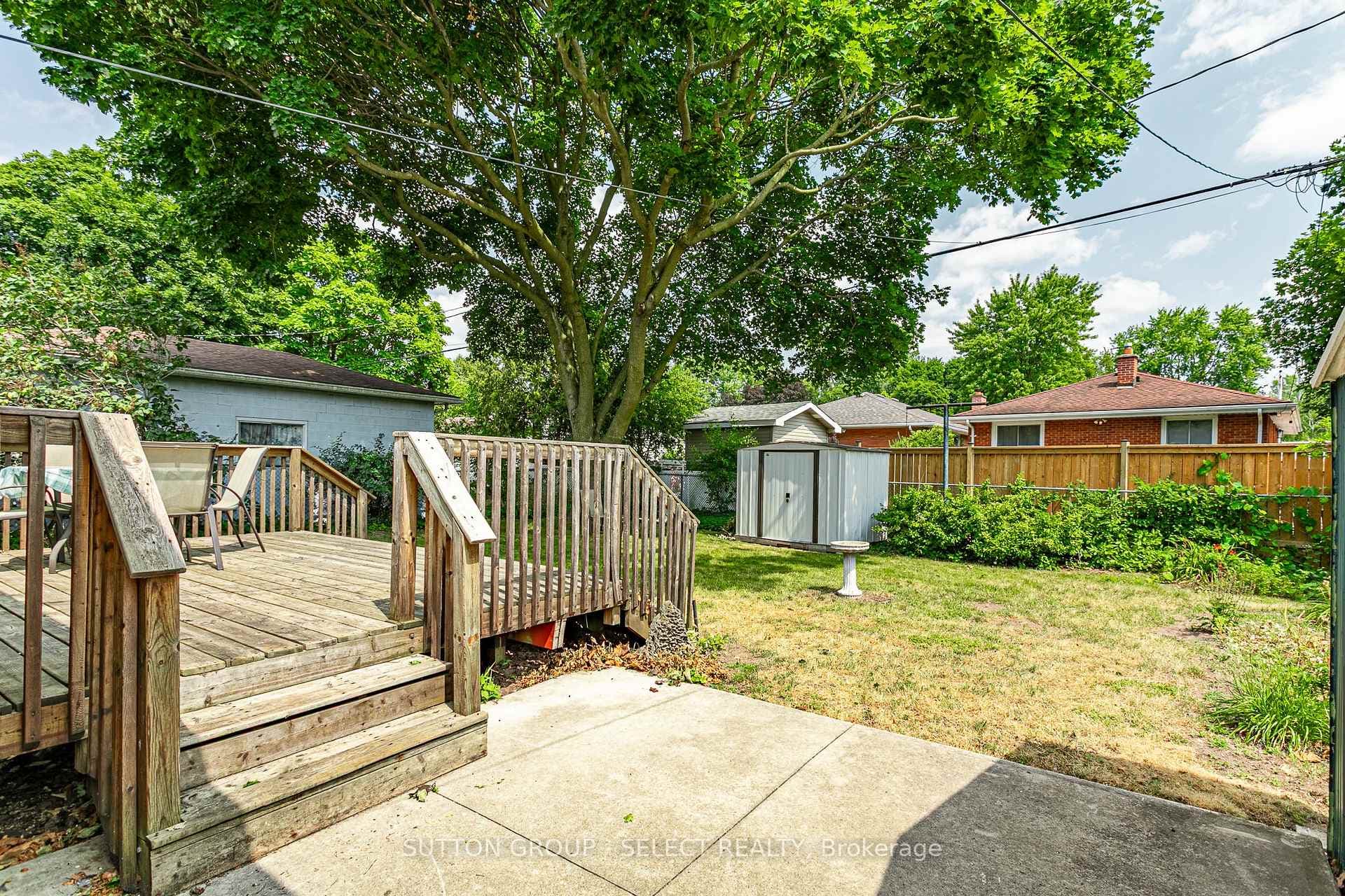 256 Tweedsmuir Avenue photo 21