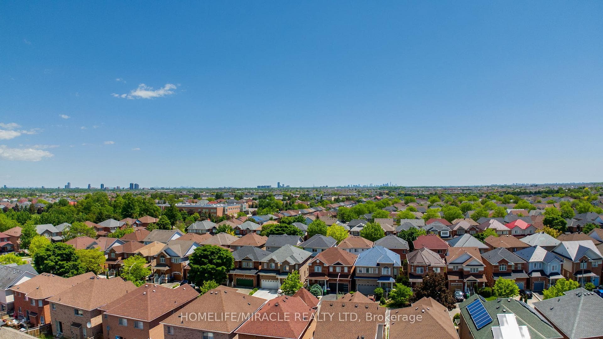 22 Chestermere Crescent photo 44