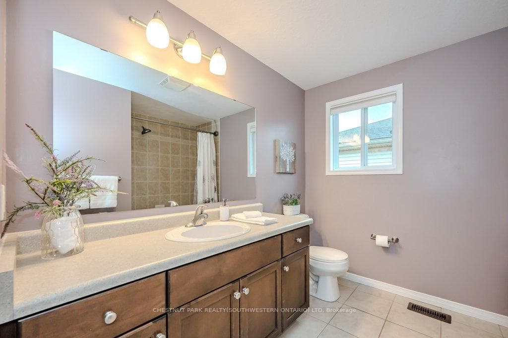 4-pc Main Bath