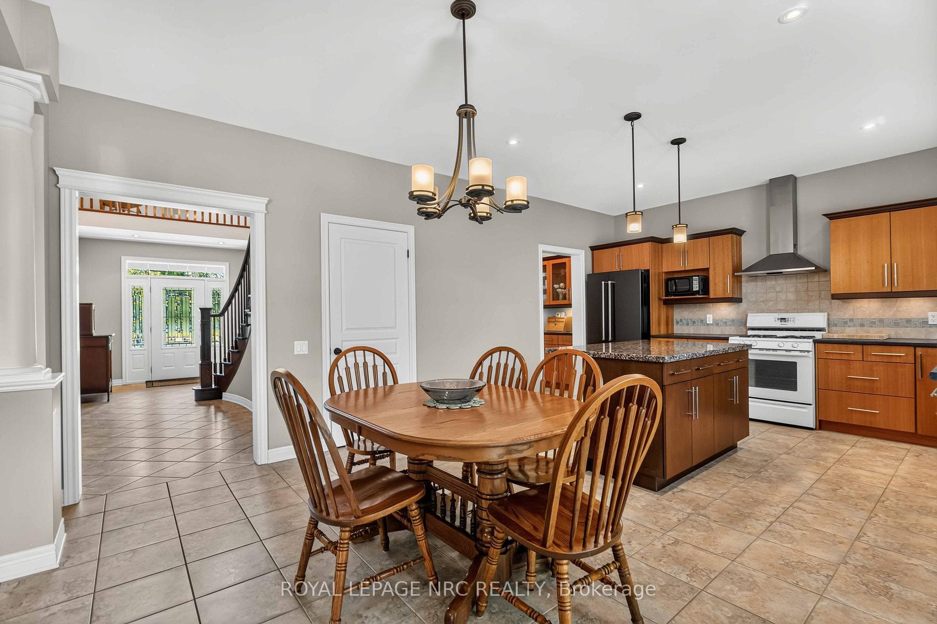 378 Pelham Road photo 12