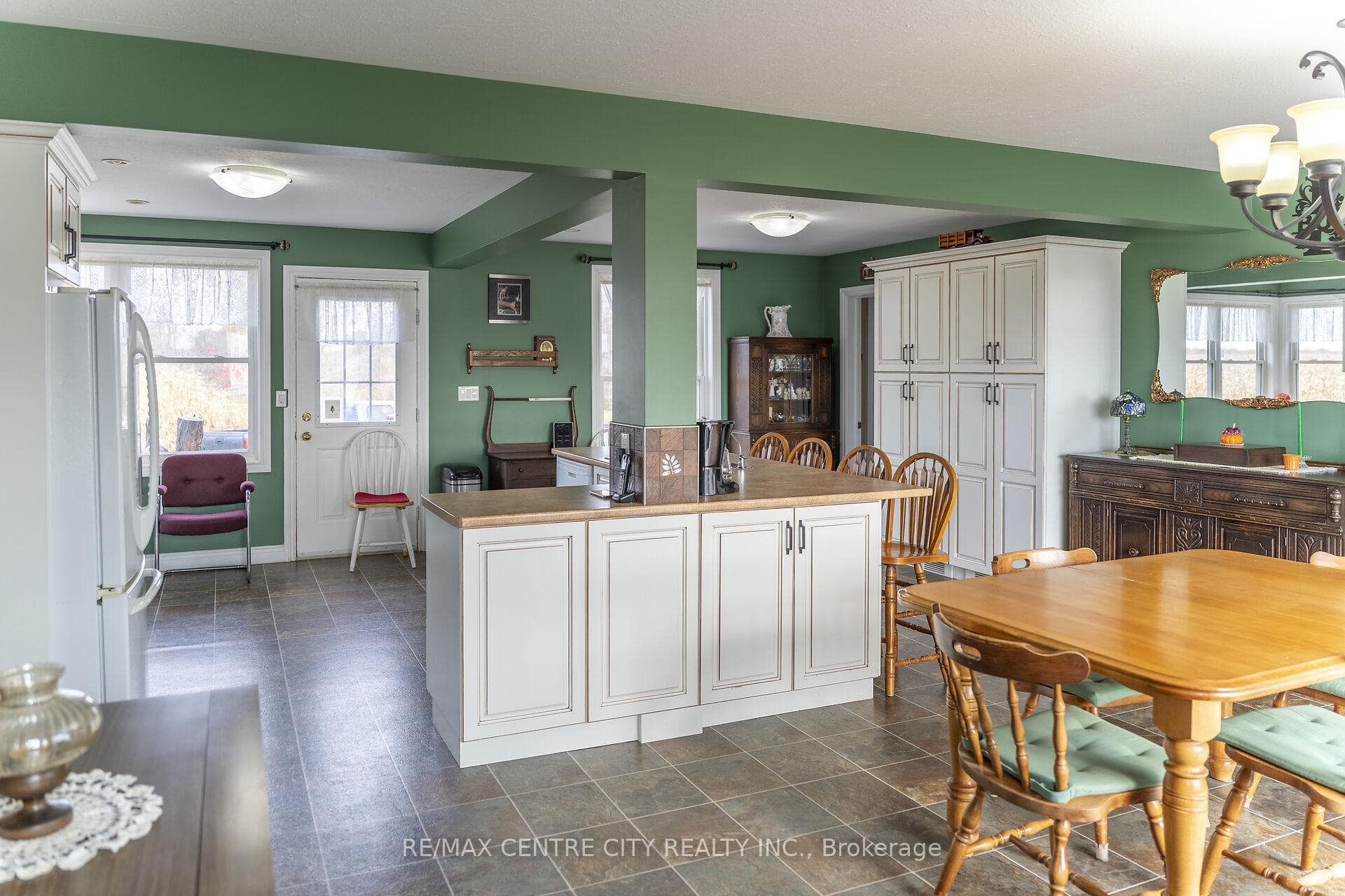 15859 Talbot Trail photo 14