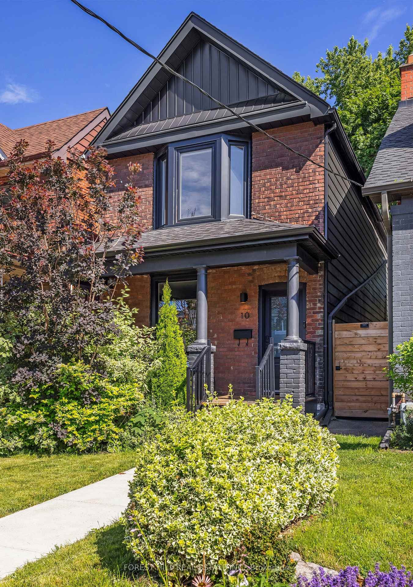 10 Conway Avenue photo 2