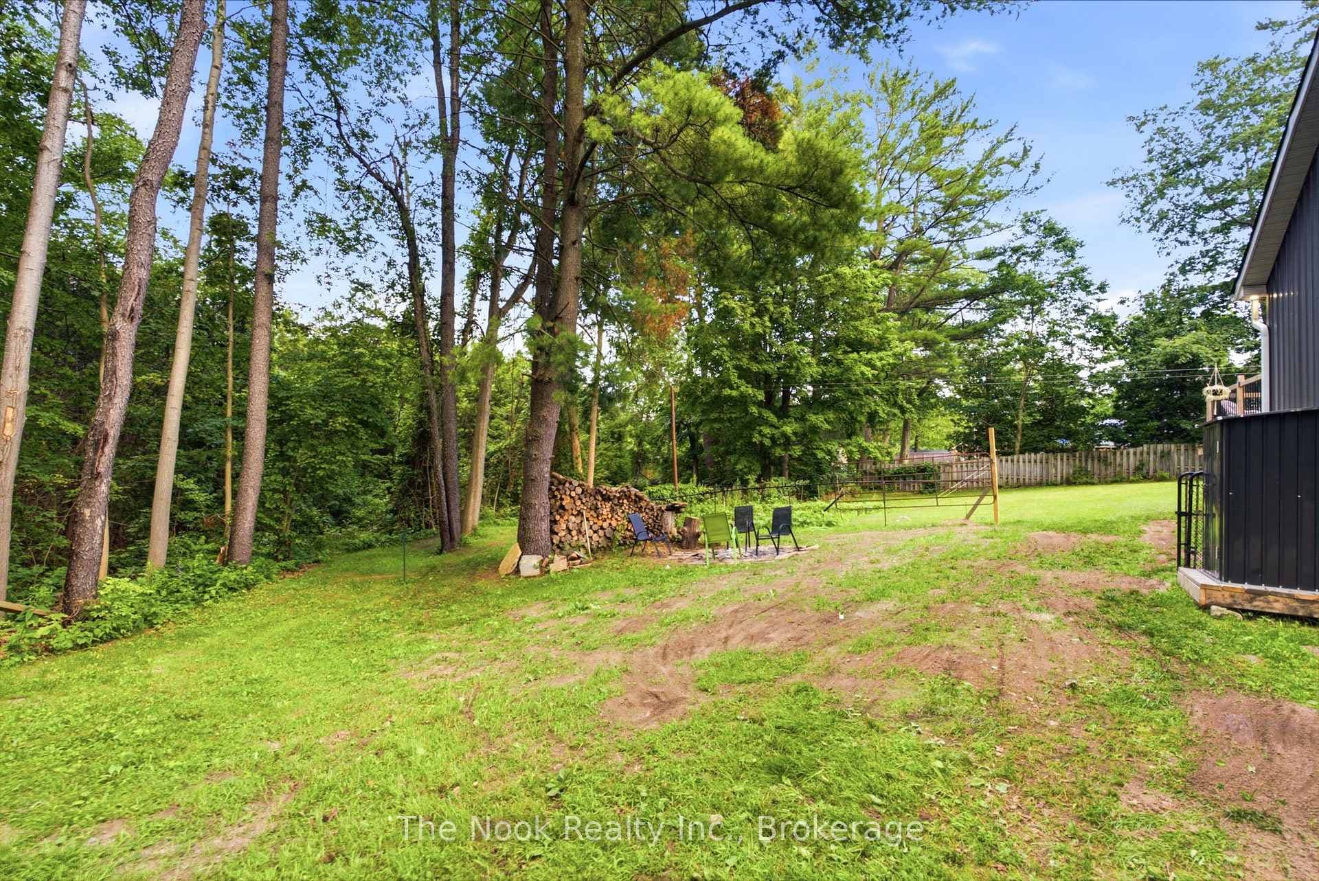 5203 Valleyview Crescent photo 44