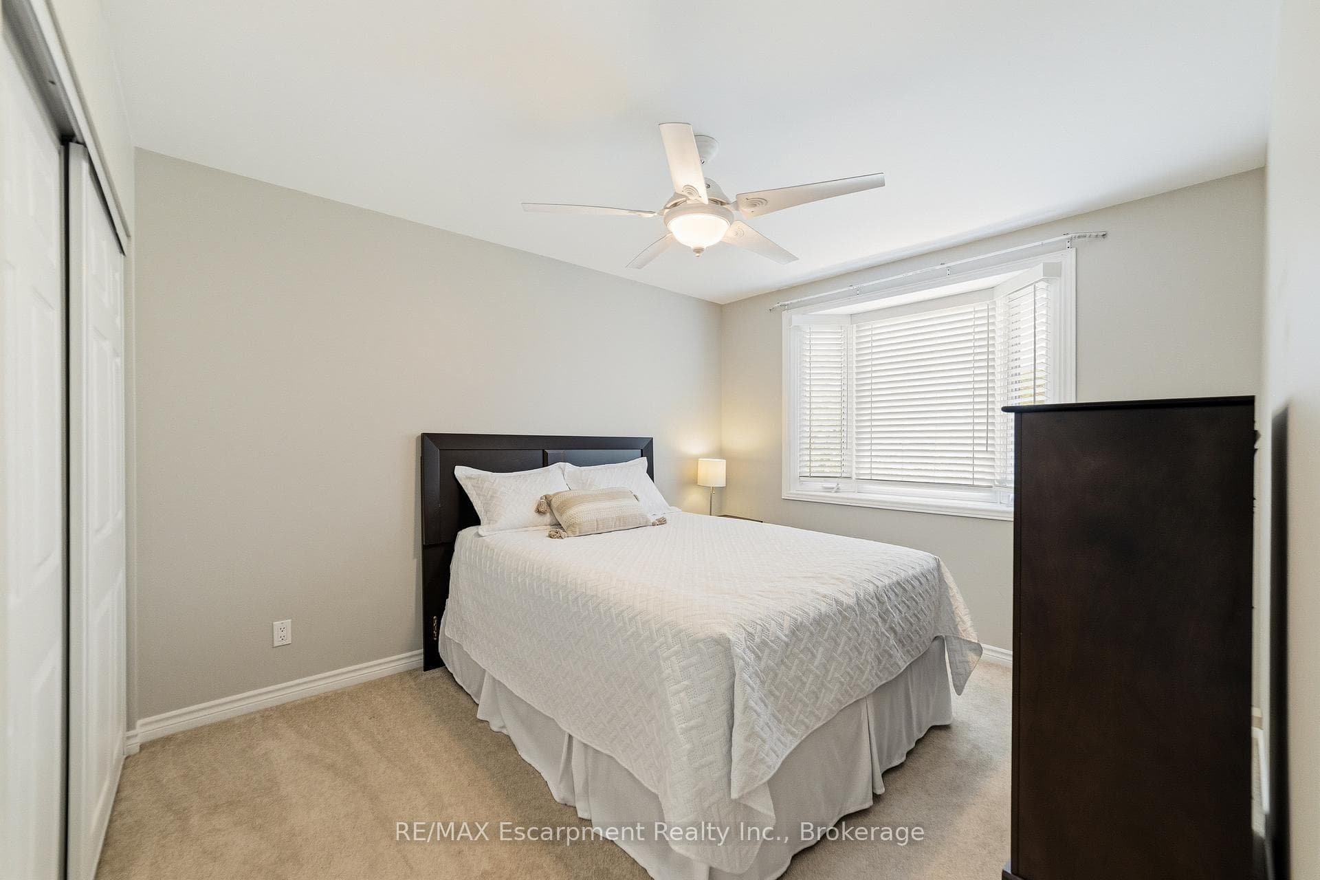 449 Roymor Crescent photo 26