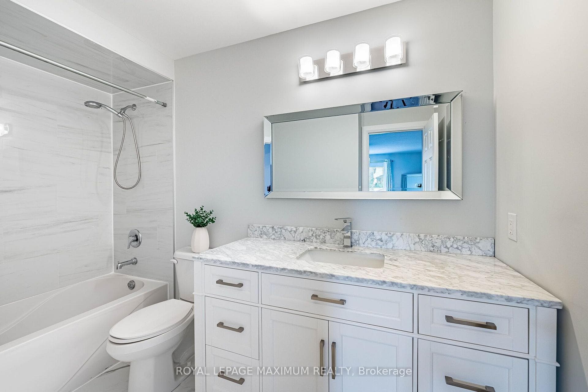 913 Miller Park Avenue photo 26