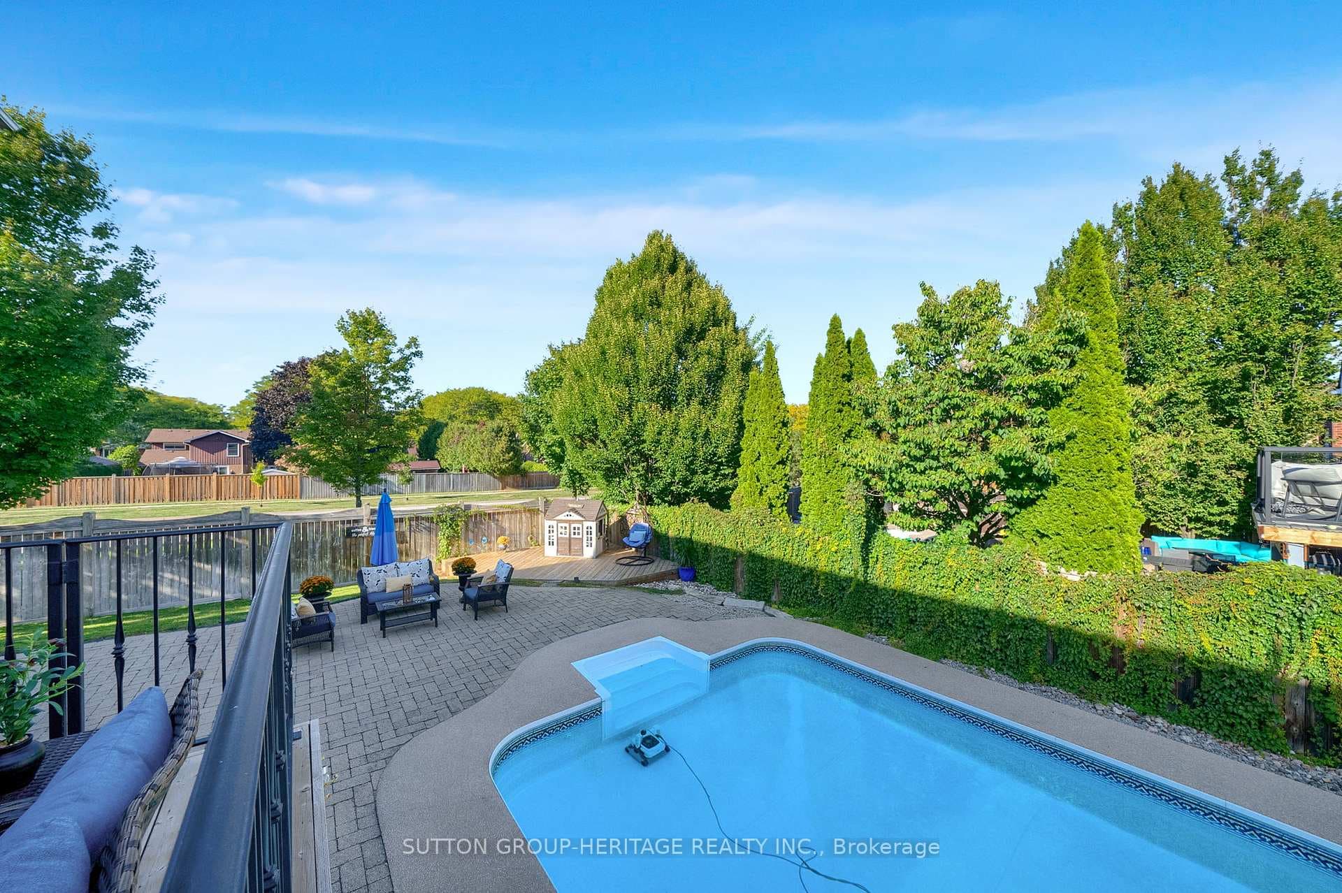 102 Kennett Drive photo 40