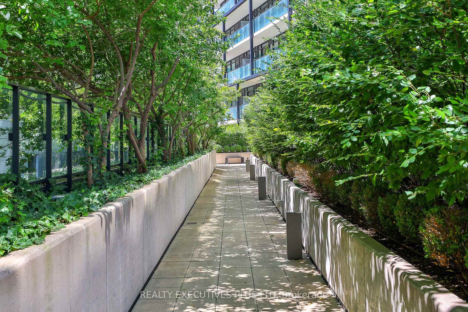 125 Peter Street Unit 3604 photo 42