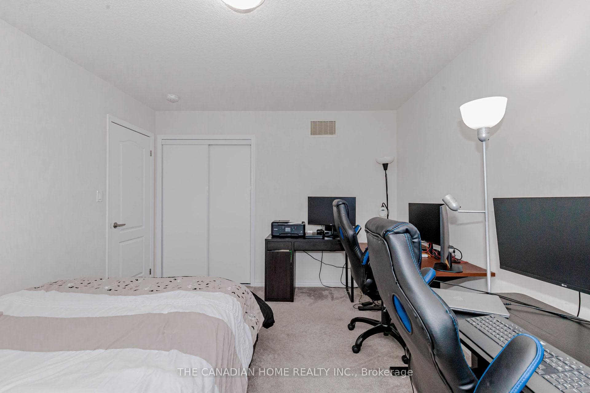 256 BEDROCK Drive photo 45