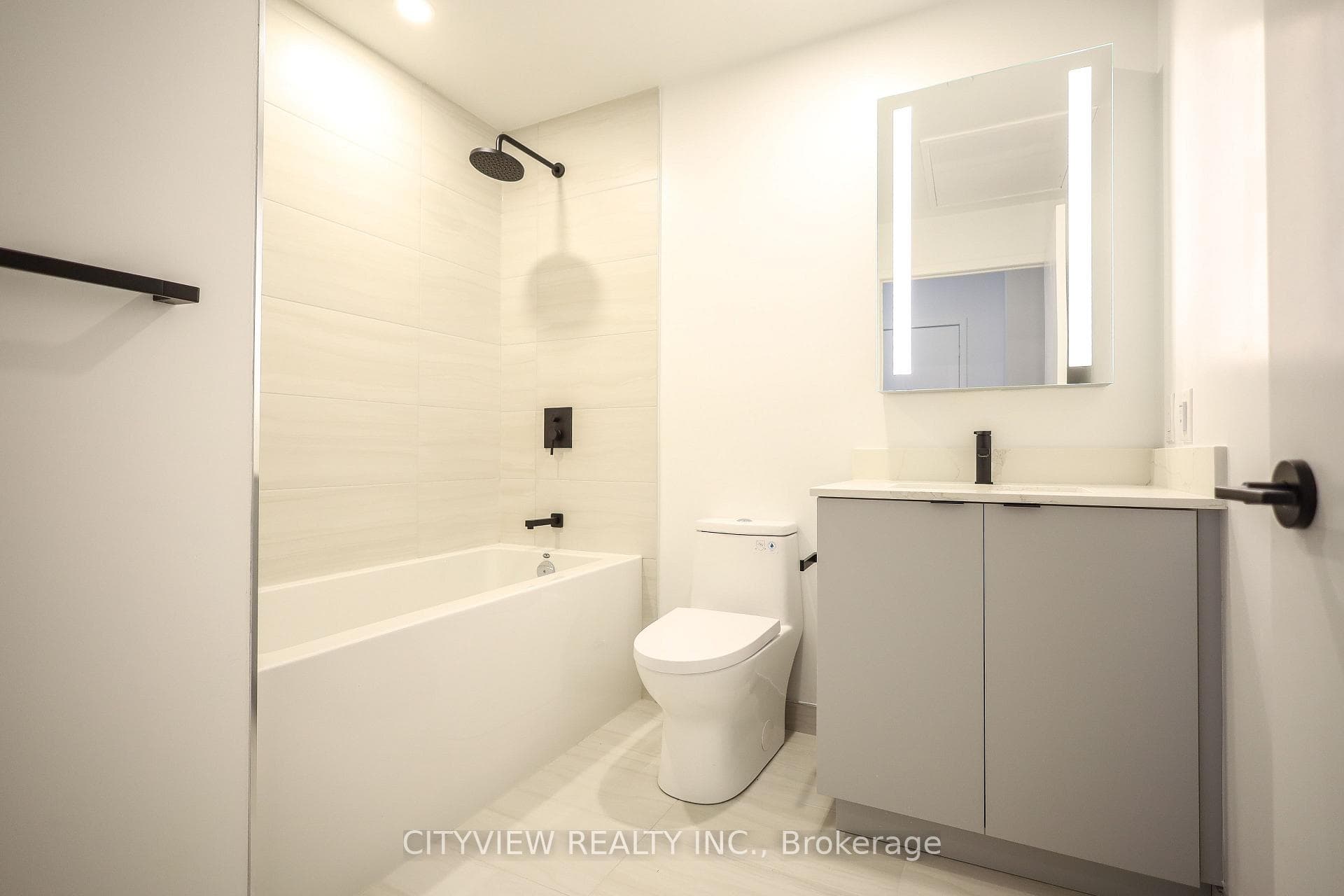 285 Dufferin Street Unit 1127 photo 21