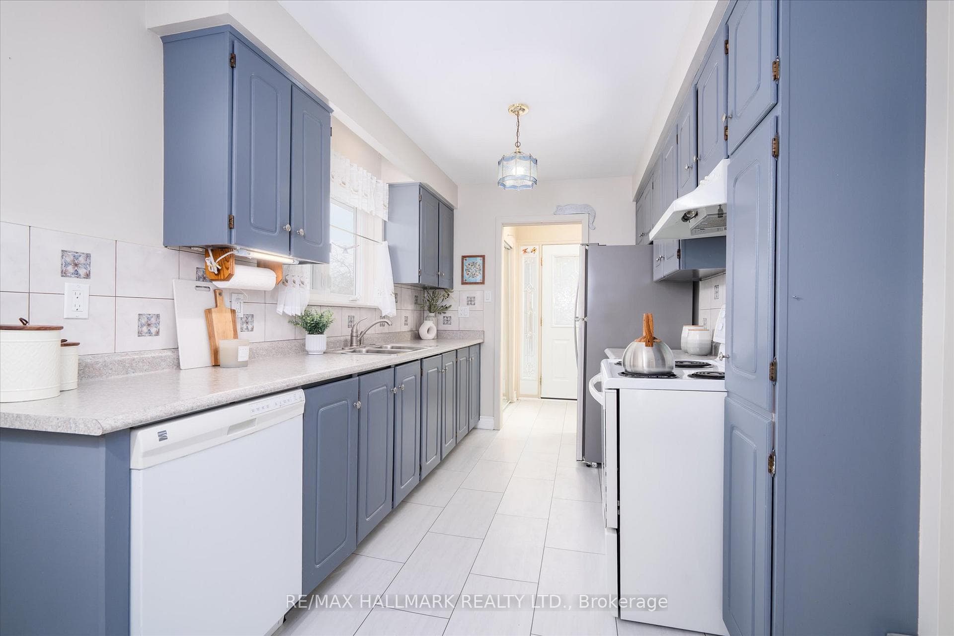 10 Briarbluff Avenue photo 8