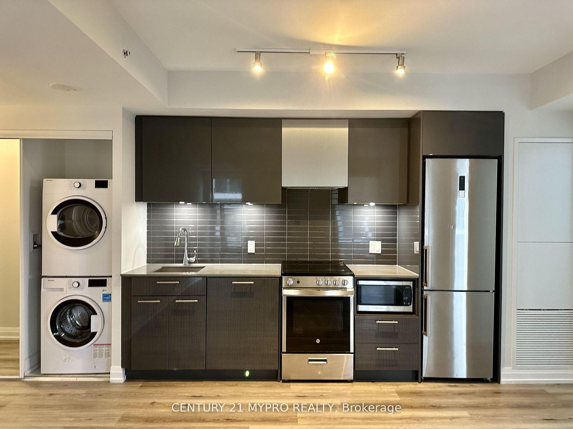 251 Jarvis Street Unit 3203 photo 9