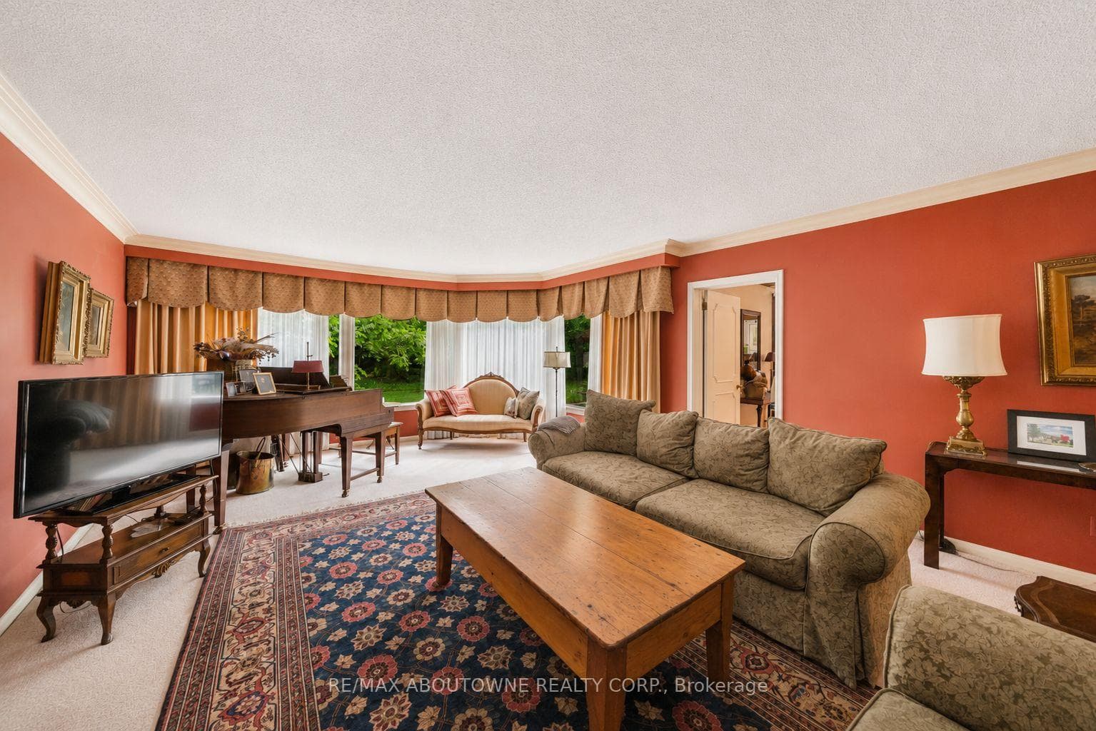 142 Abbey Court photo 29