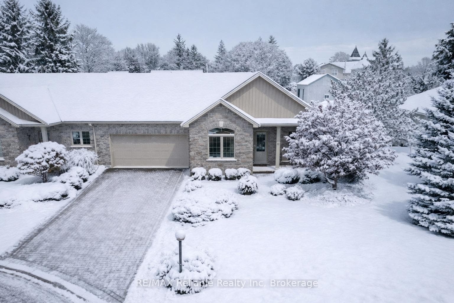 4-10 Conrad Drive photo 2