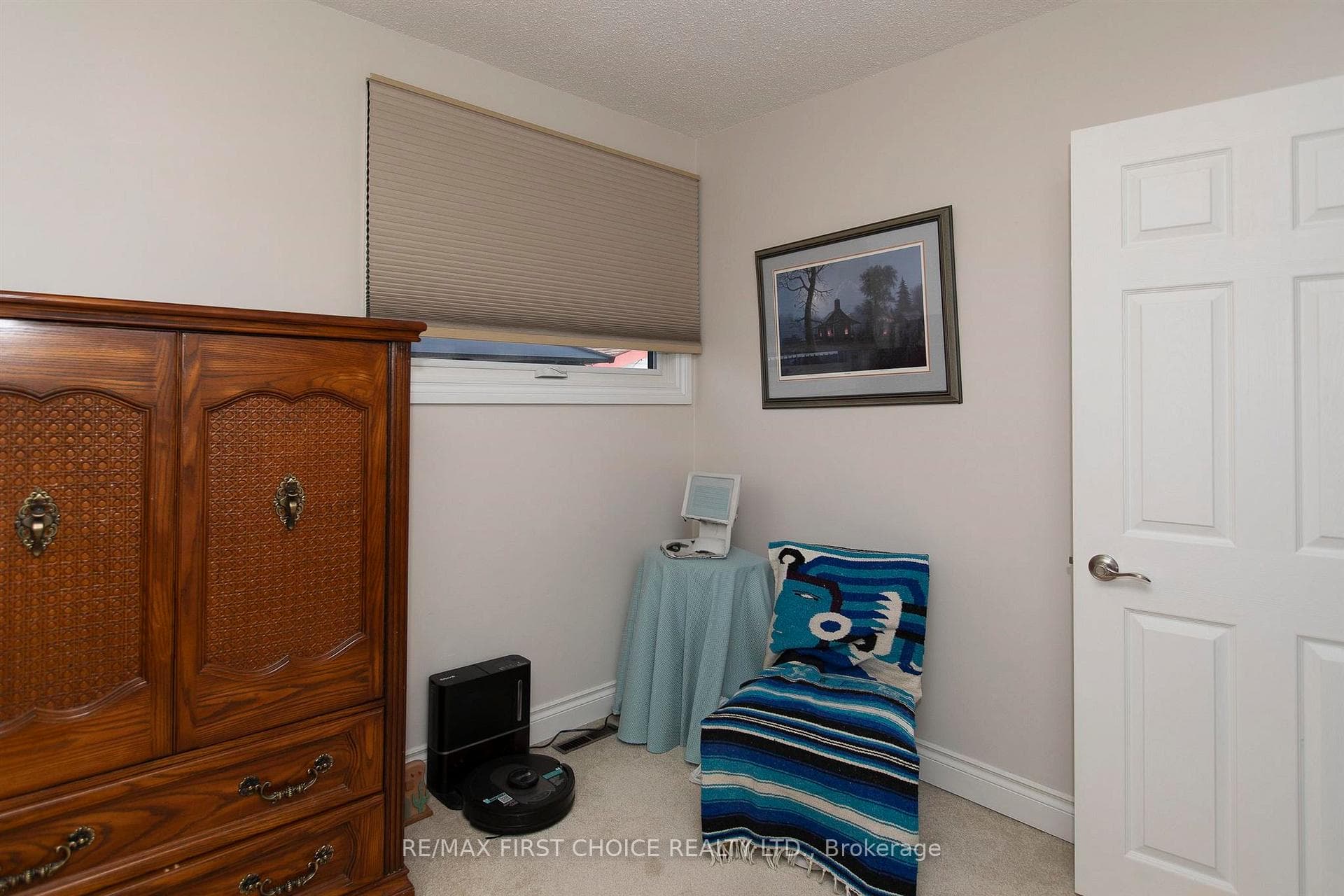 424 Shuniah Street photo 18