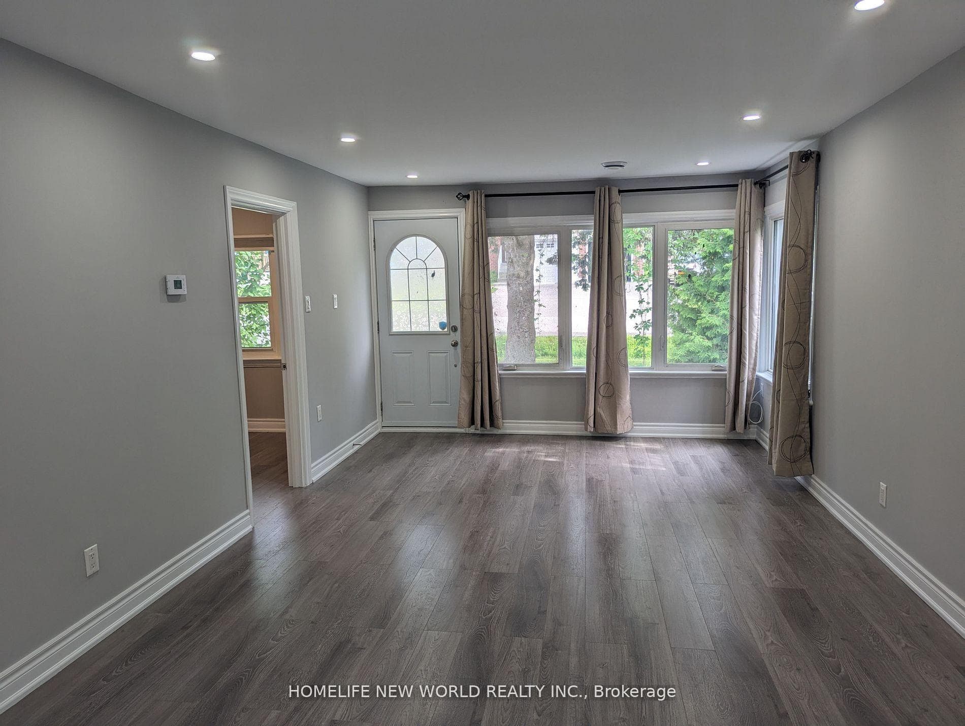 212 Elm Avenue photo 3
