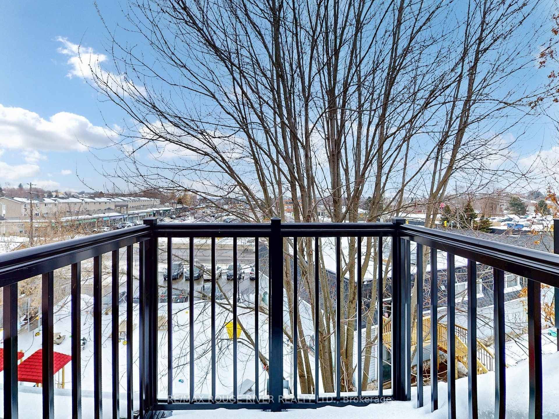 1330 Altona Road Unit 11 photo 23
