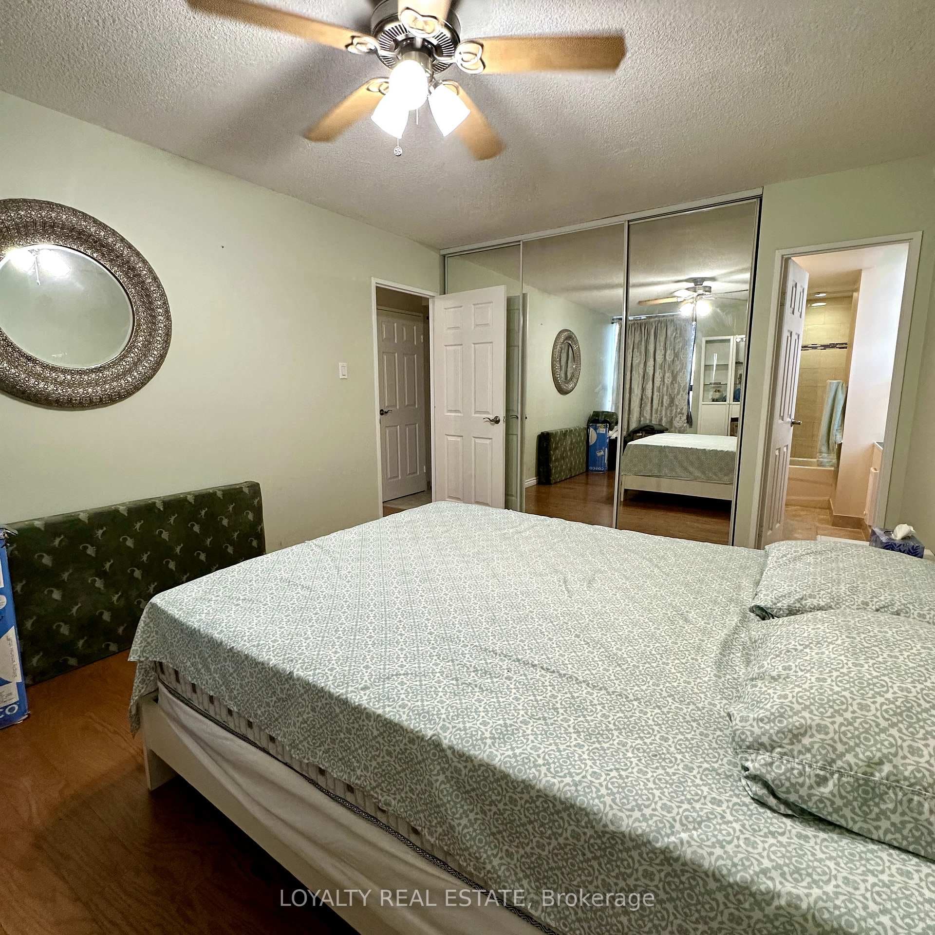 Primary room with en-suite