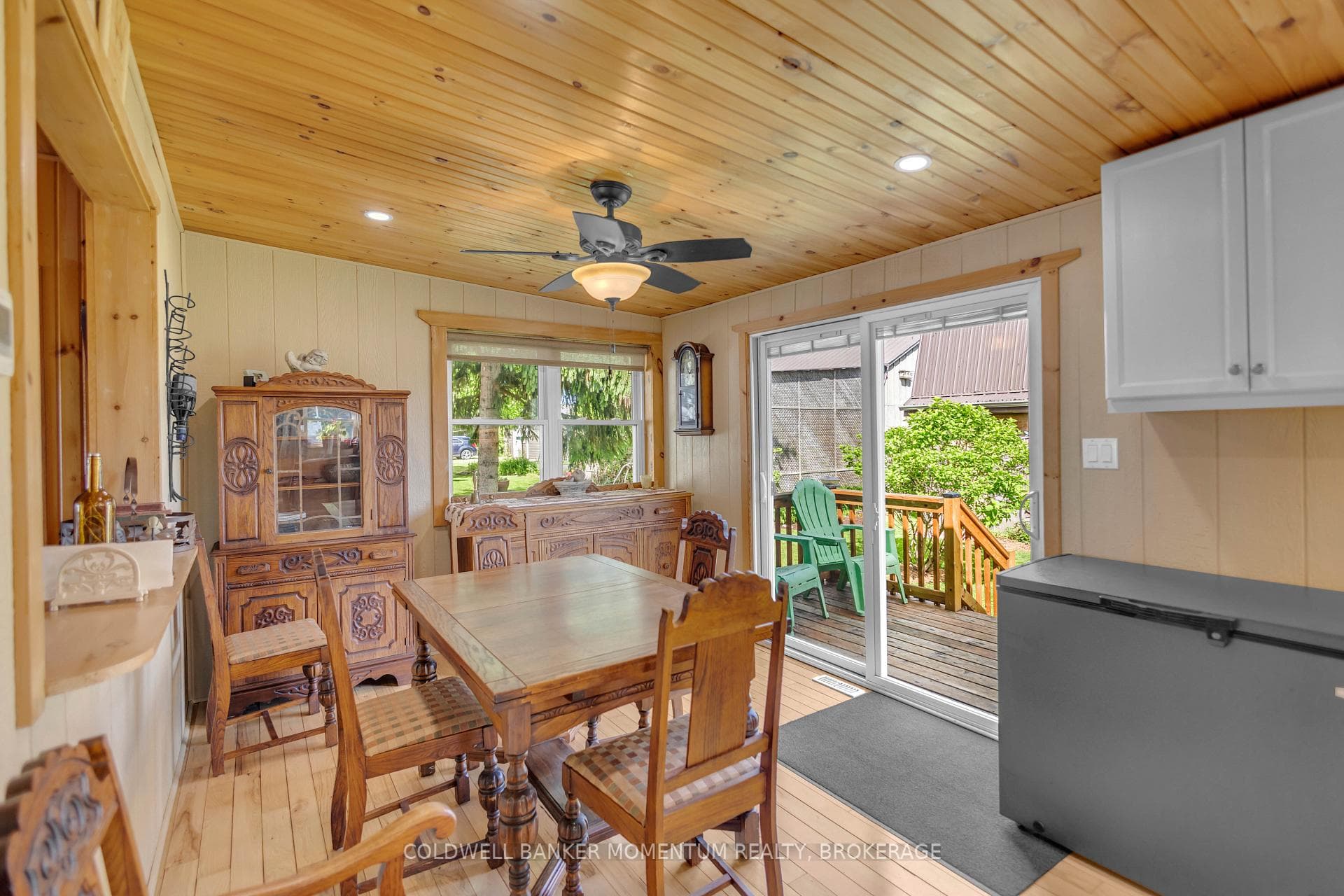 11 Cove Lane photo 13