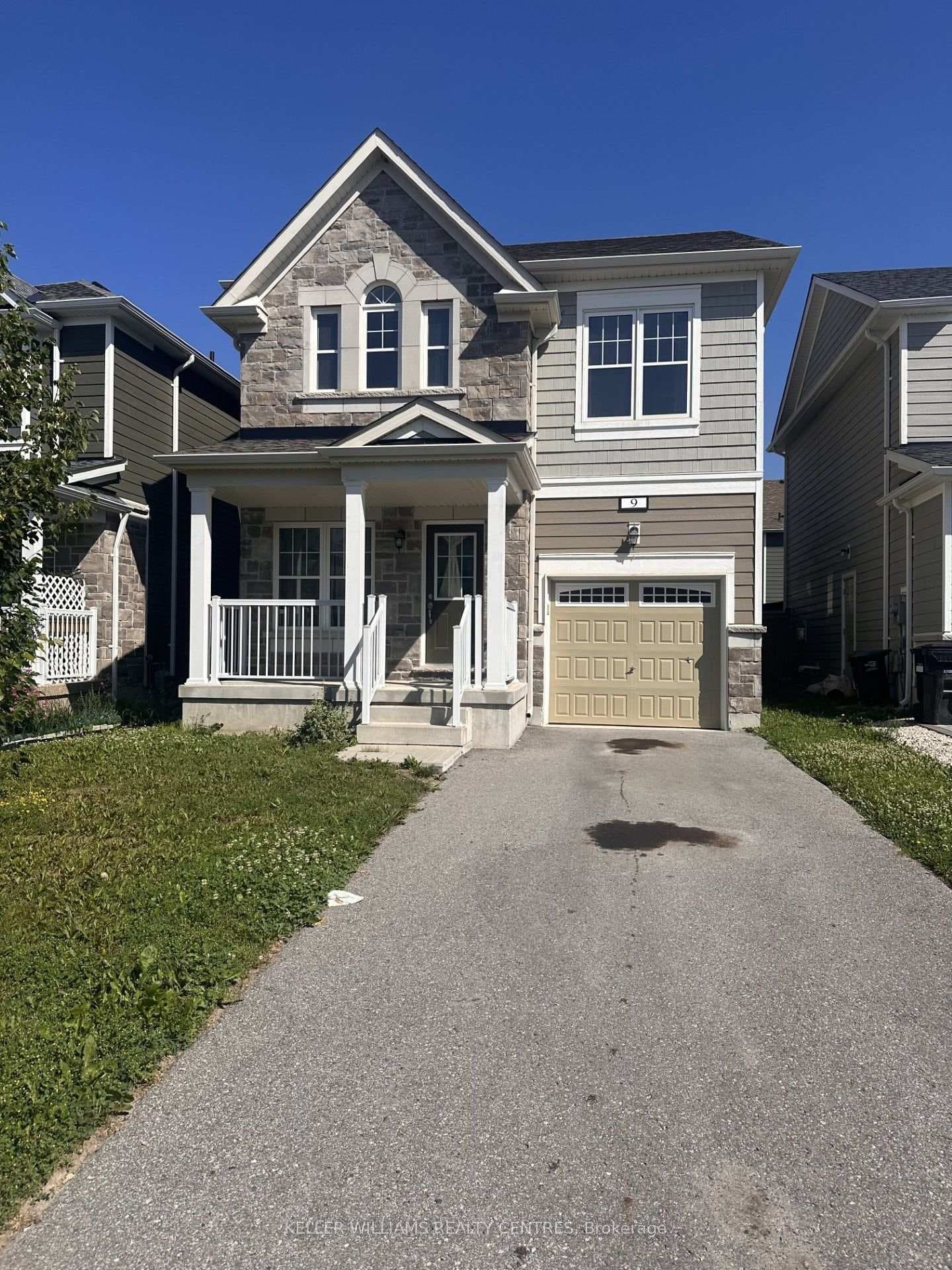 9 Catamaran Drive photo 2