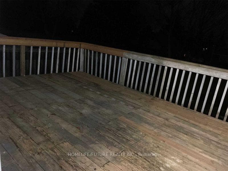 301 Perry Street photo 23