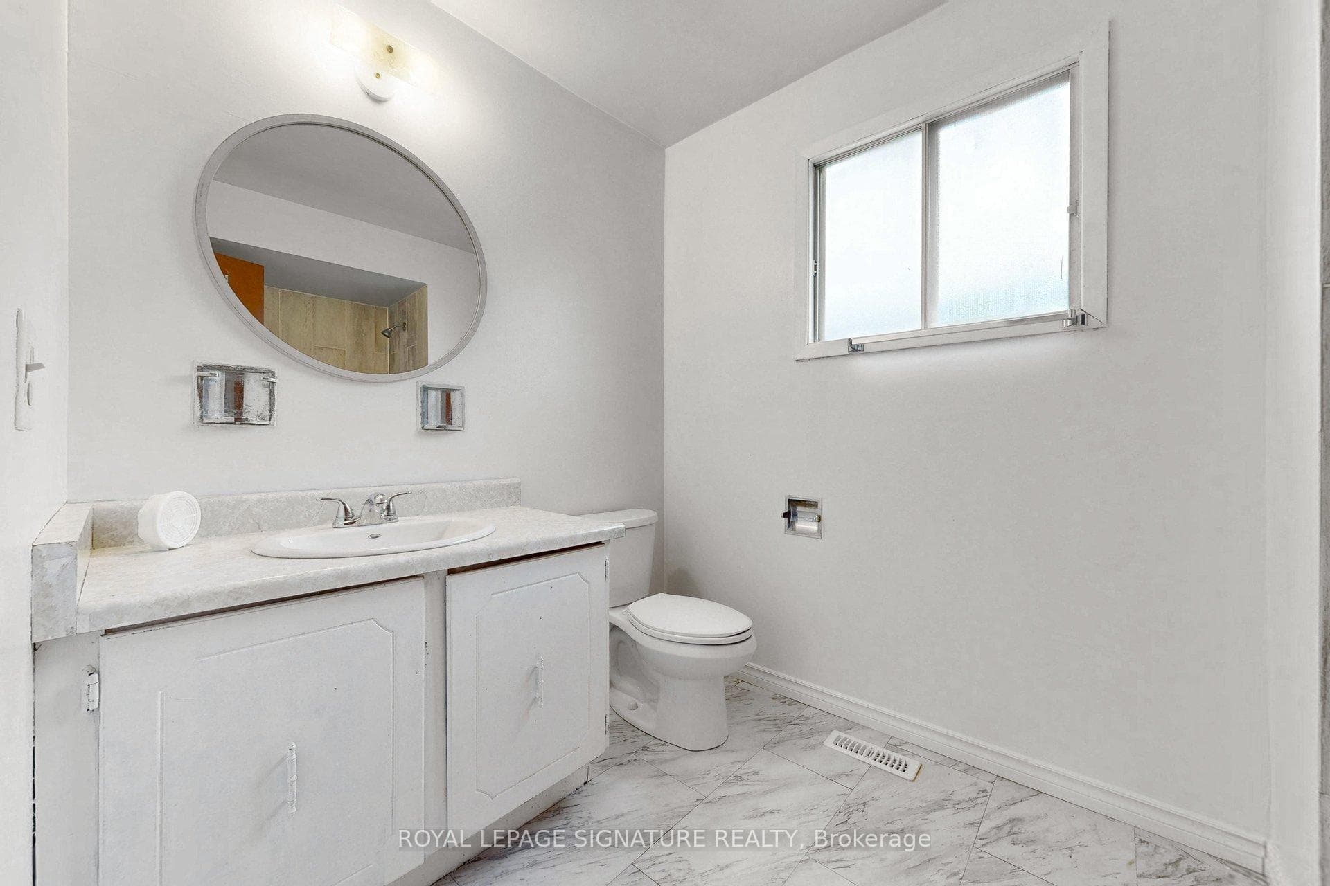 Main Washroom