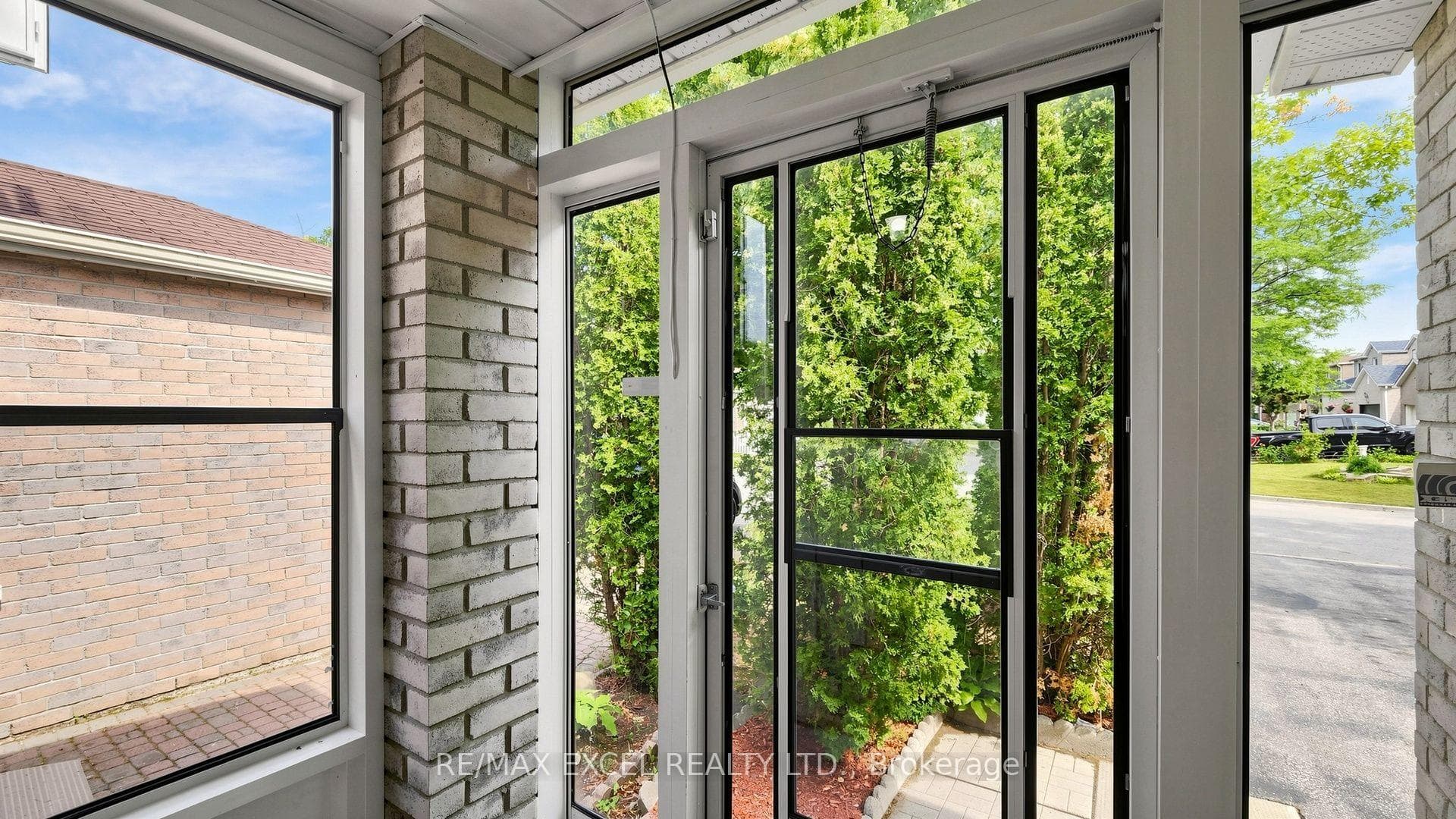Enclosed Porch Area