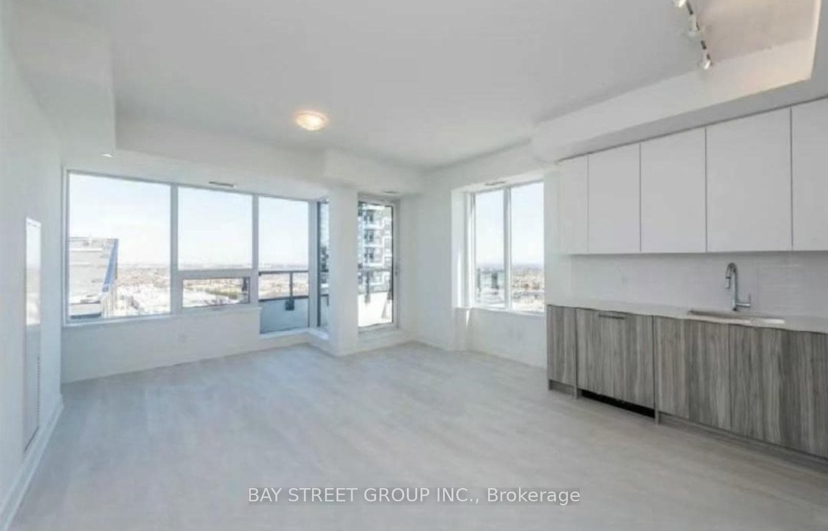 2481 Taunton Road Unit 1107 photo 1