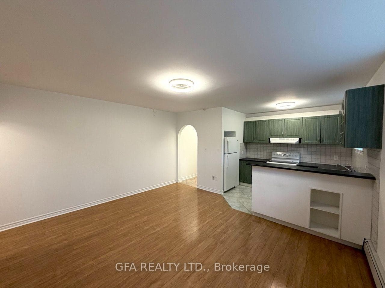 16 Arrowsmith Avenue Unit B photo 2