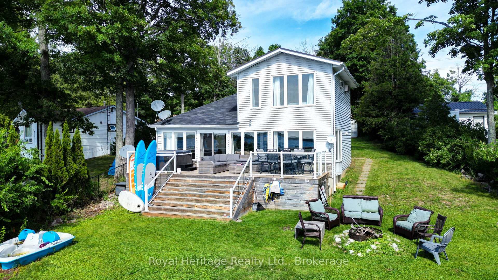 680 Round Lake Road photo 2