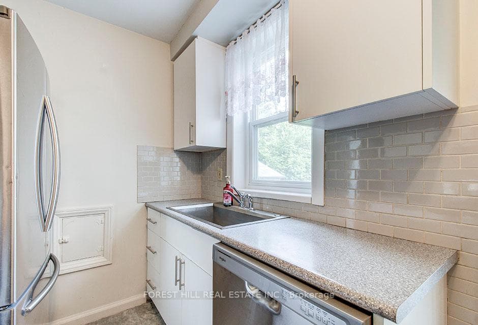 123 Bevdale Road photo 19