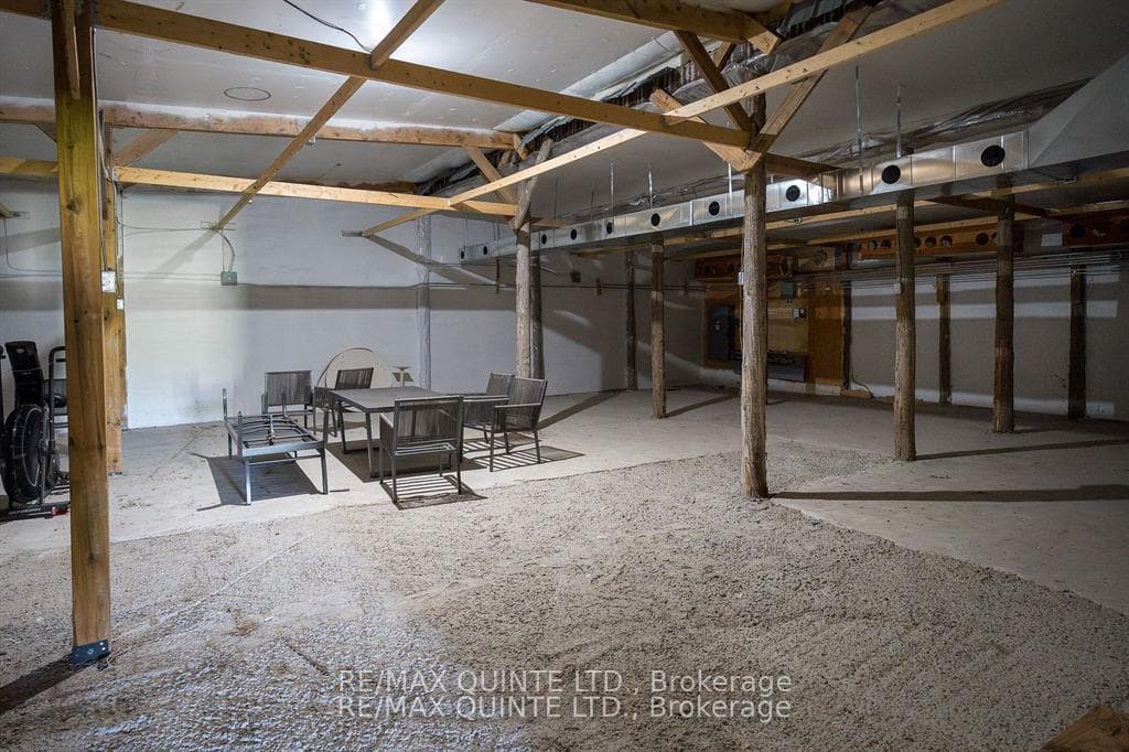 252 Maines Road photo 43