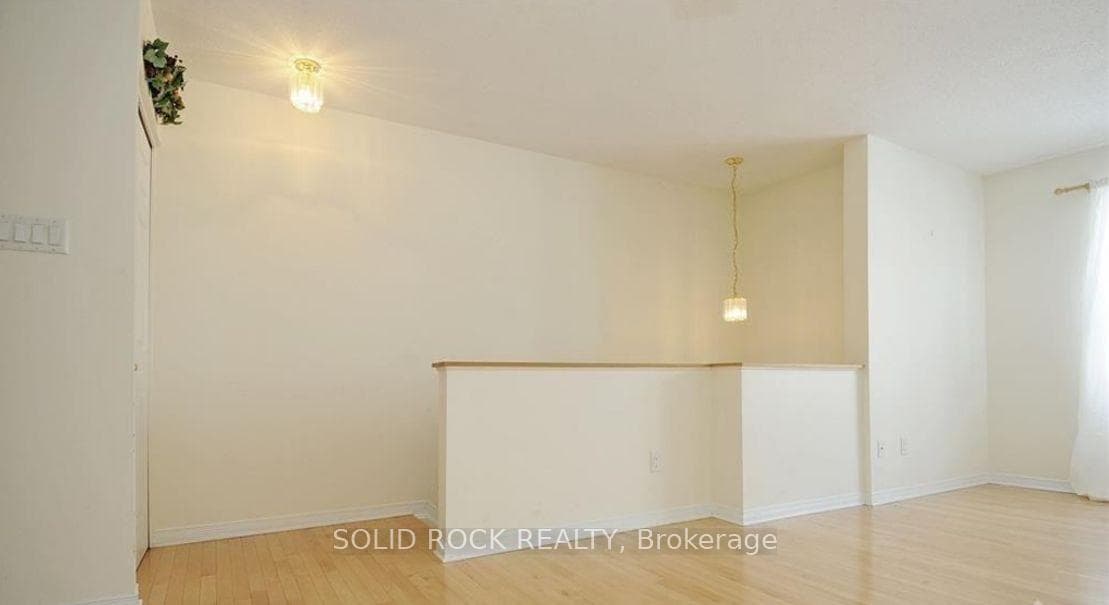 314 GOTHAM Place photo 6