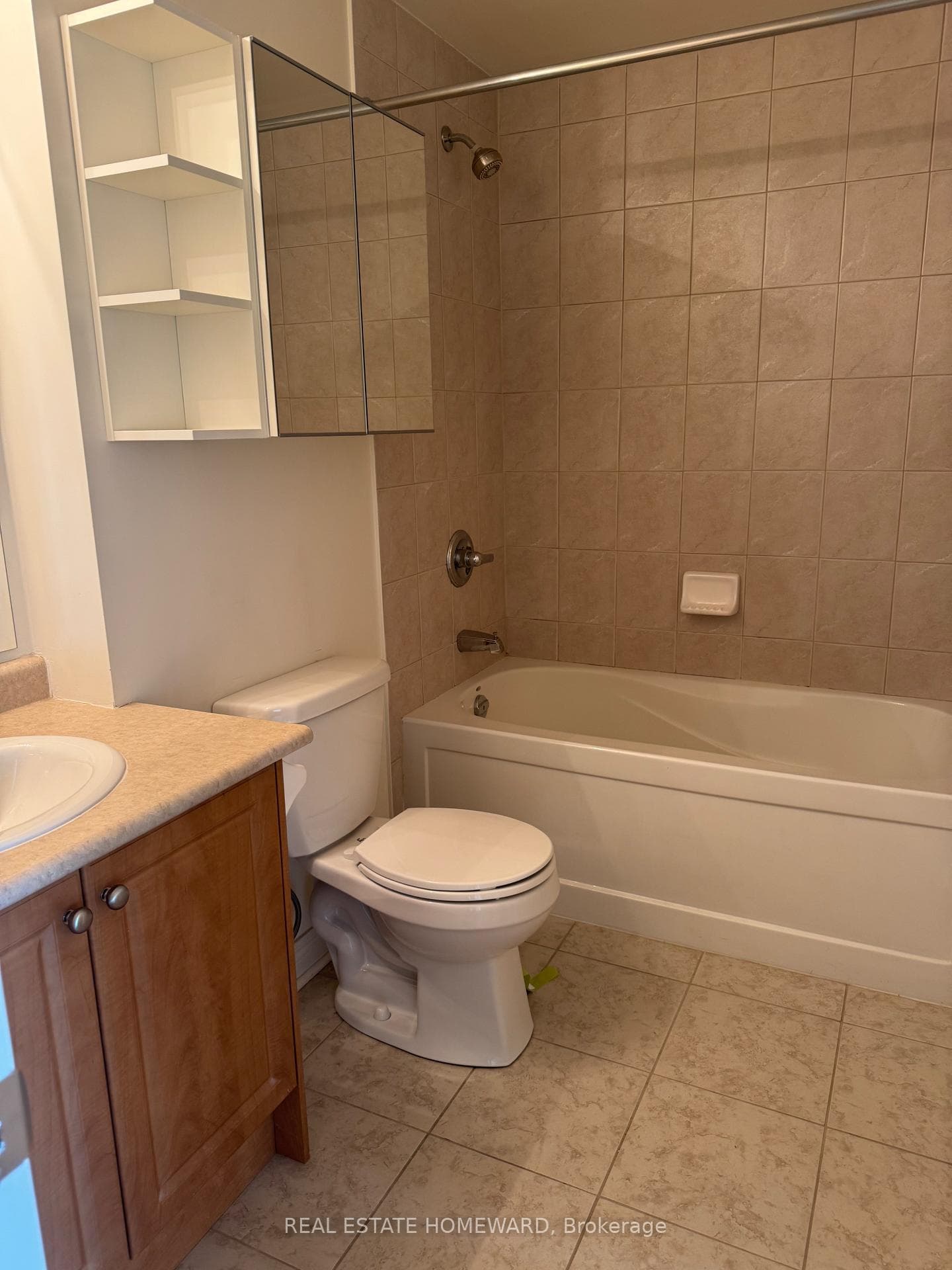 60 Fairfax Crescent Unit 621 photo 15