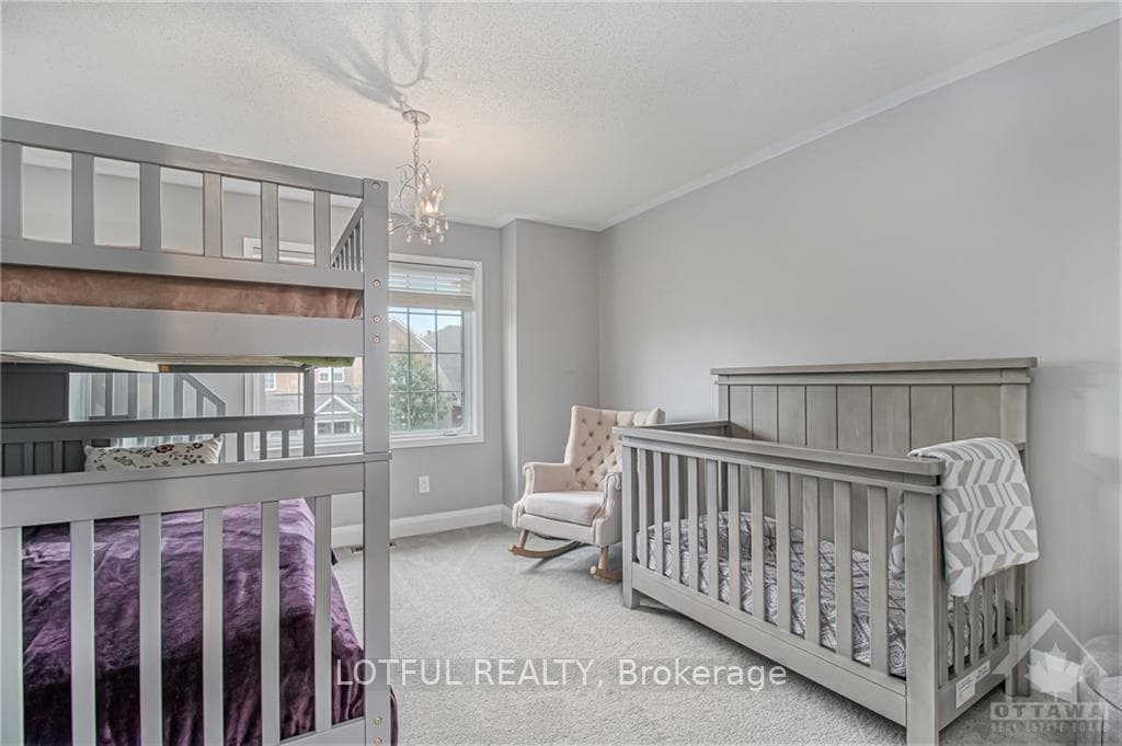 2100 AVEBURY Drive photo 23