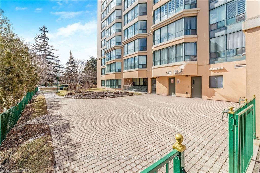 100 MILLSIDE Drive Unit 1007 photo 23