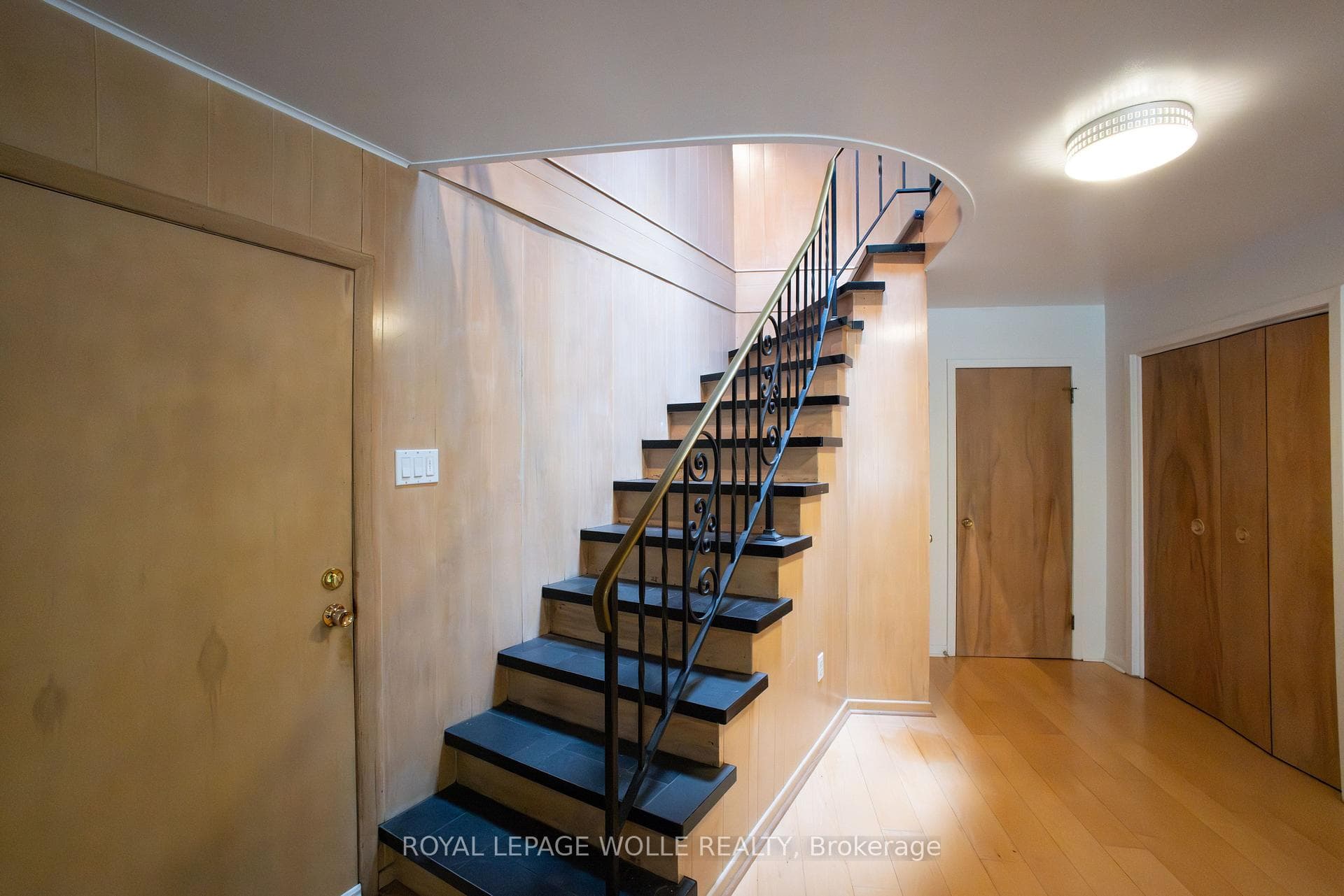 294 Algonquin Drive photo 24