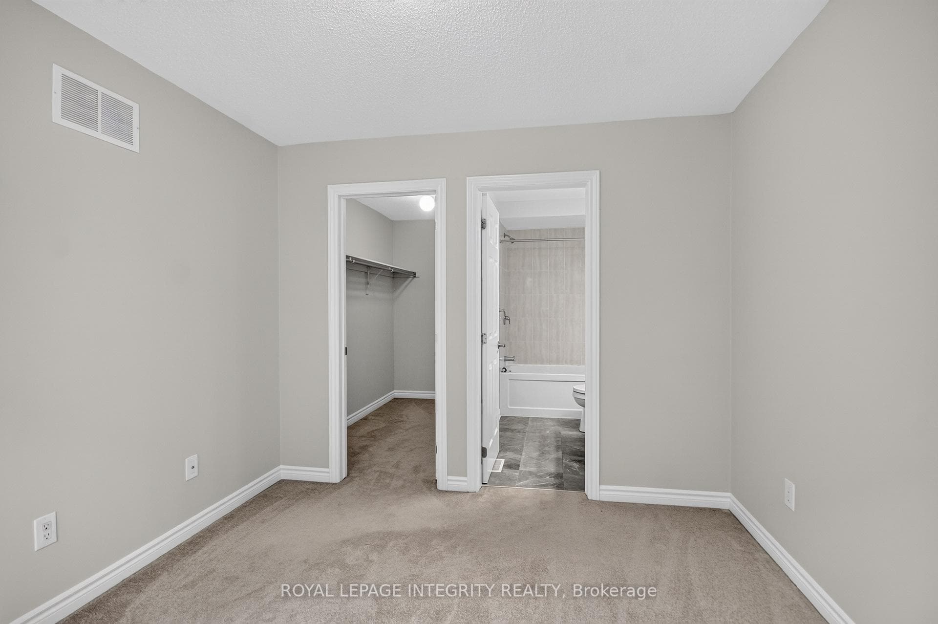 364 Aphelion Crescent photo 29