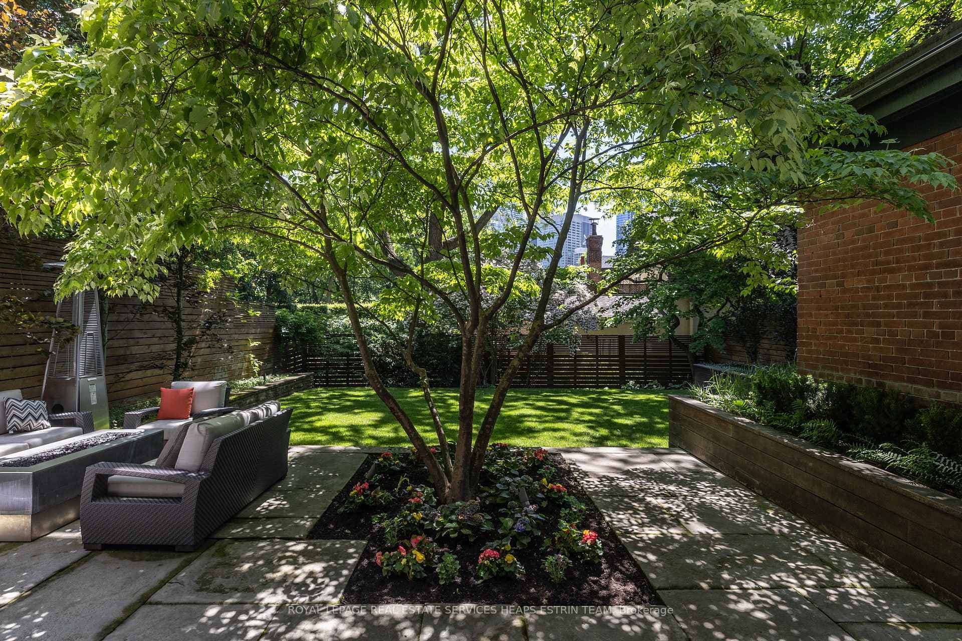 4 Meredith Crescent photo 44