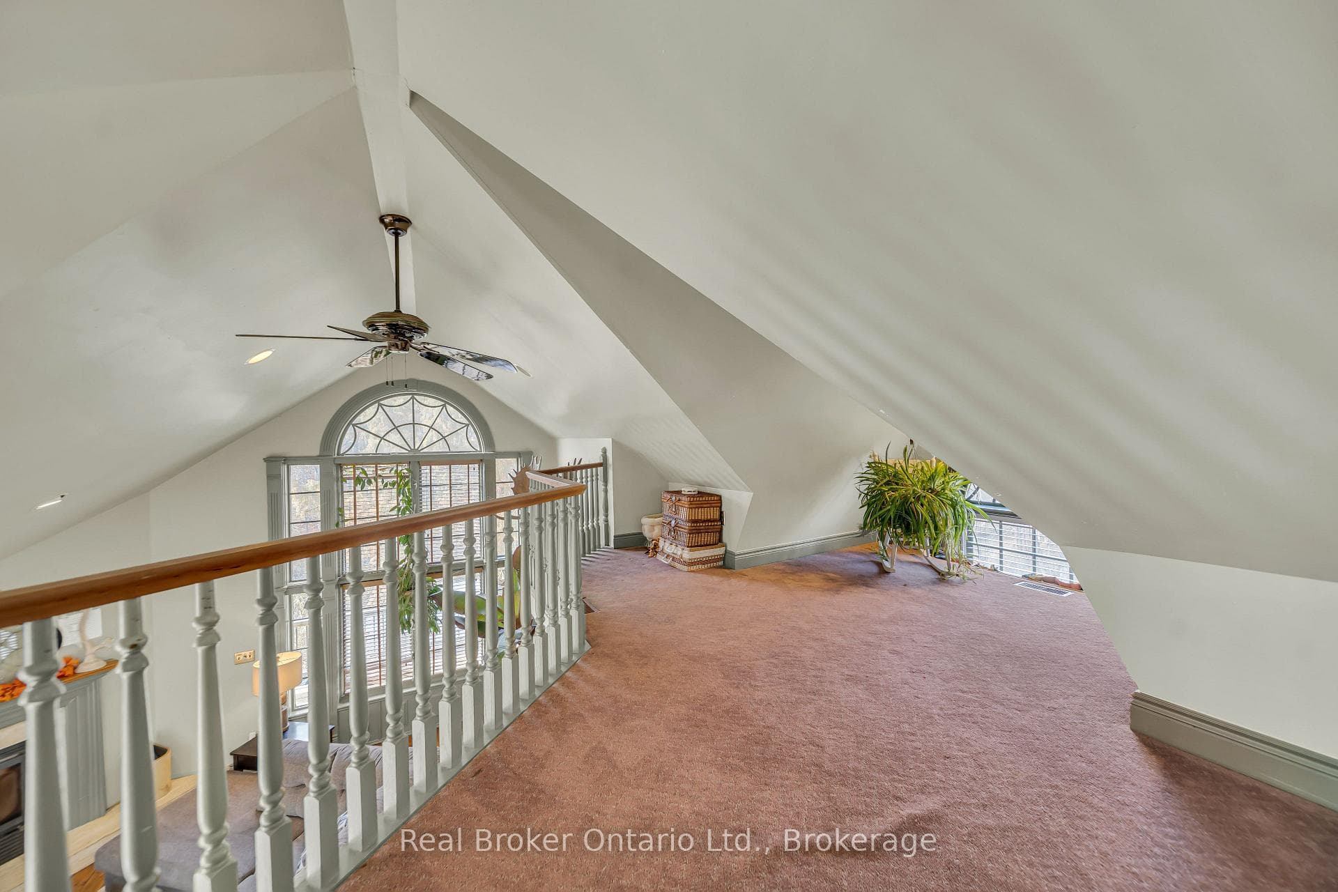 4766 Hyndman Drive photo 32
