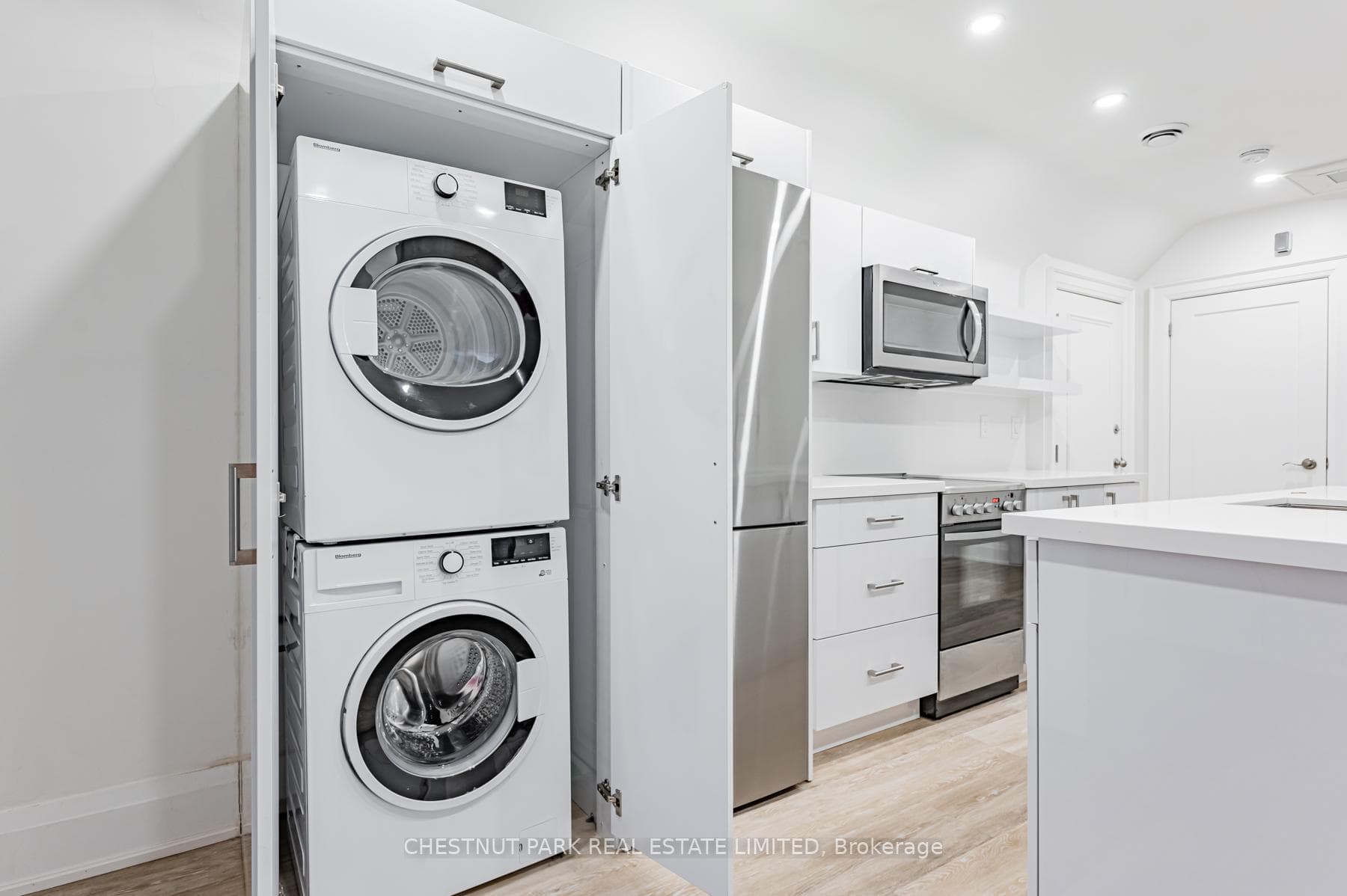 6 Glen Edyth Drive Unit Upper photo 13