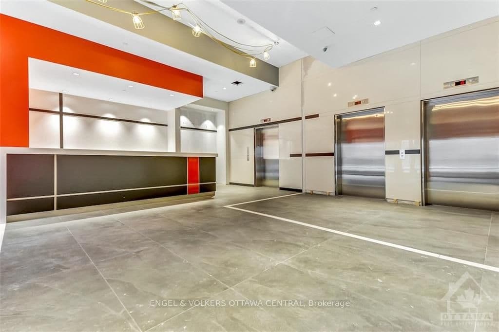 324 LAURIER Avenue Unit 705 photo 4