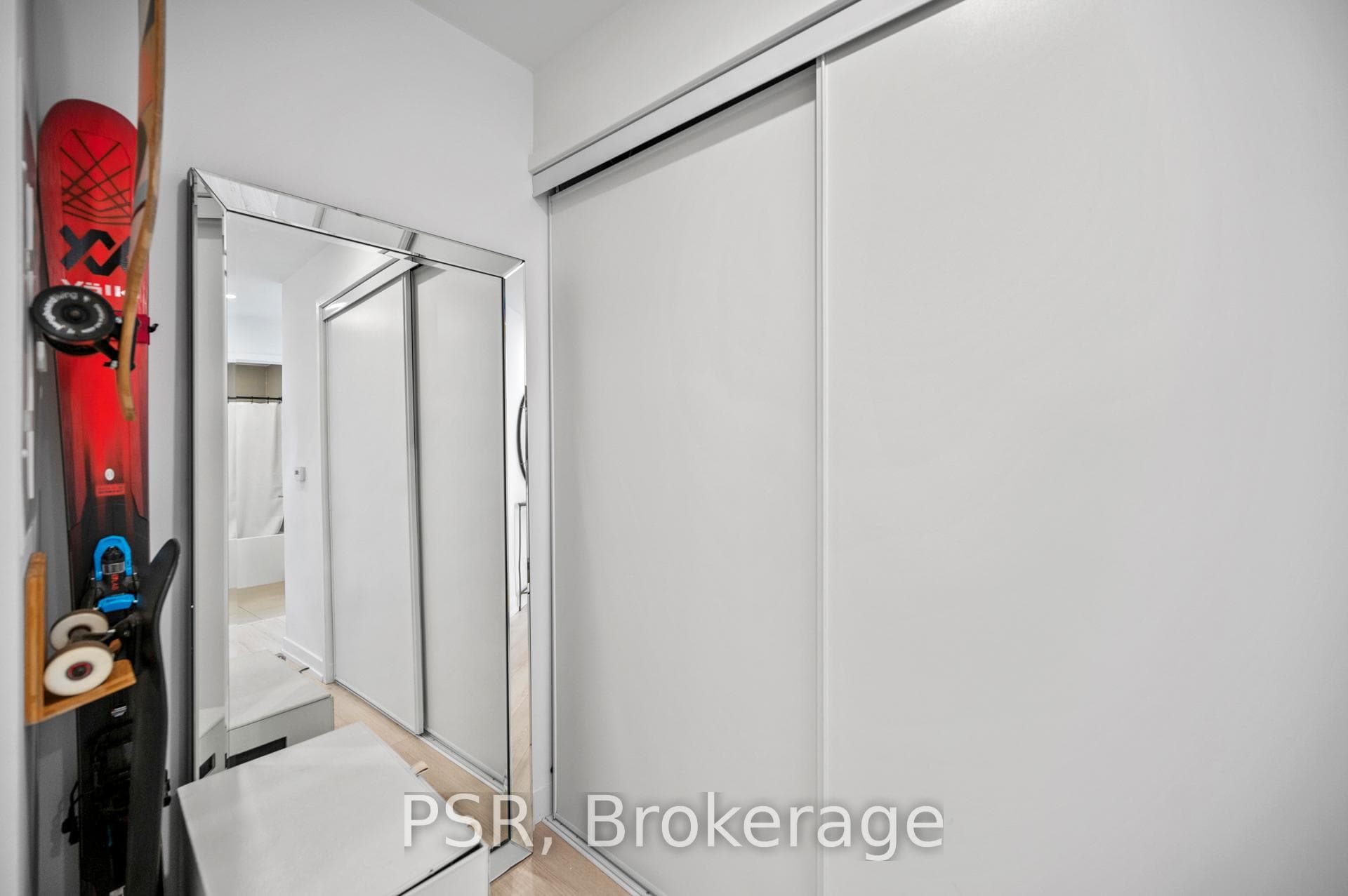 33 Helendale Avenue Unit 3101 photo 3