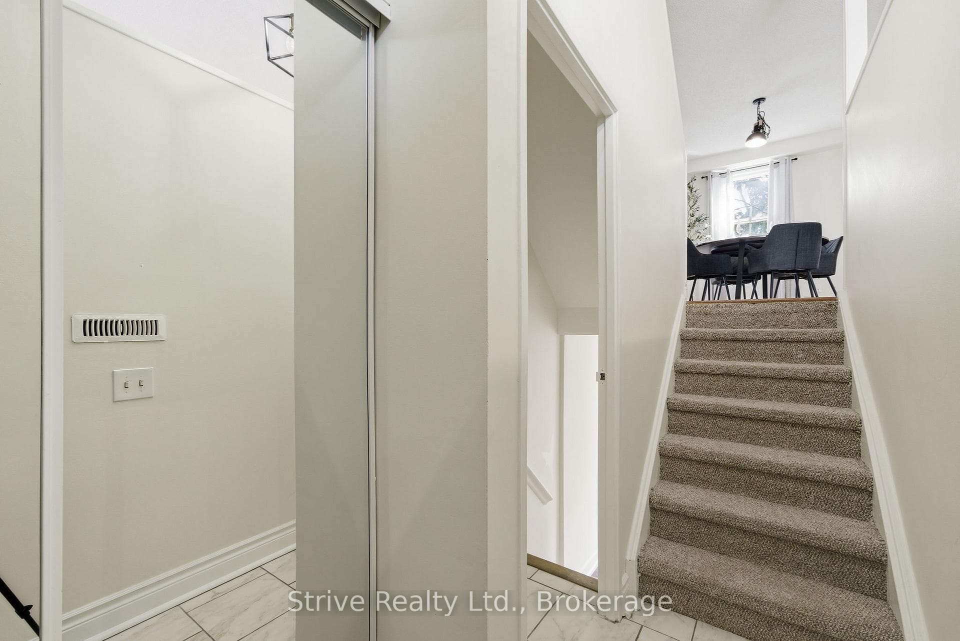 1718 John Street Unit 33 photo 19