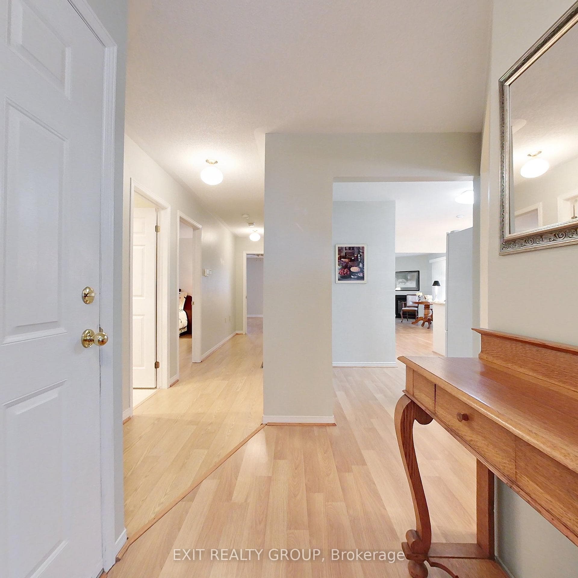 4 Monroe Court photo 3