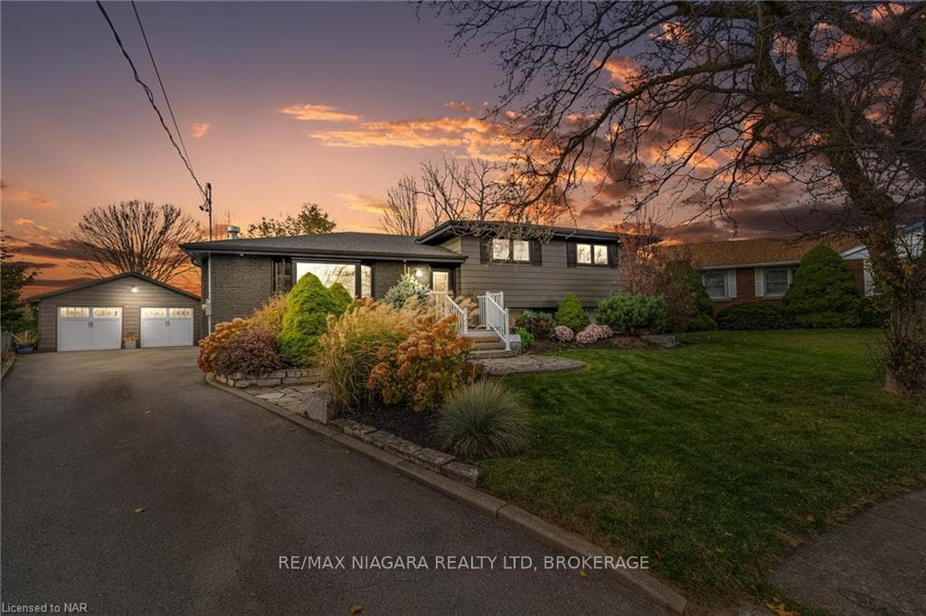 6797 GLENGARY Street photo 2