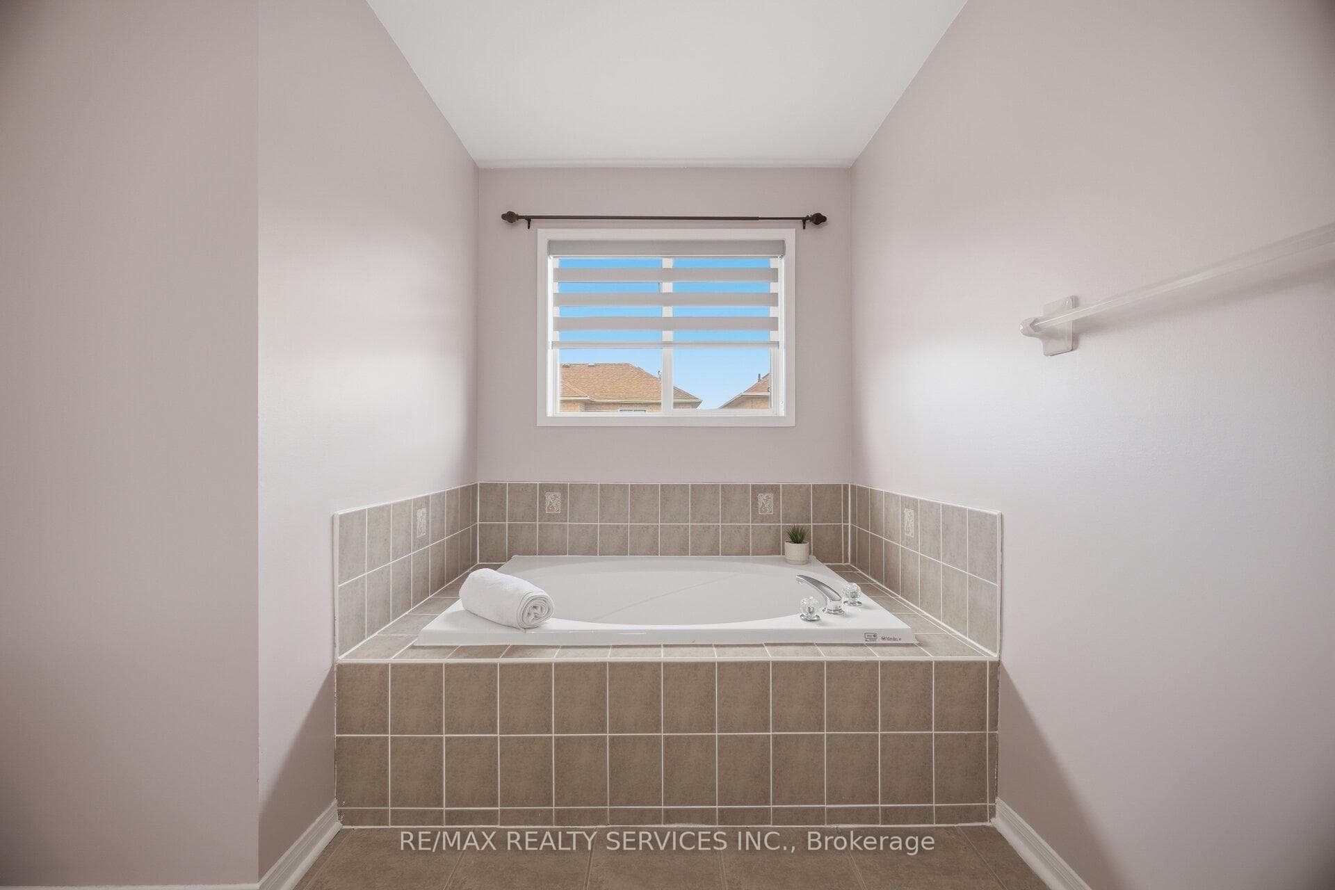11 Poplar Plains Road photo 29