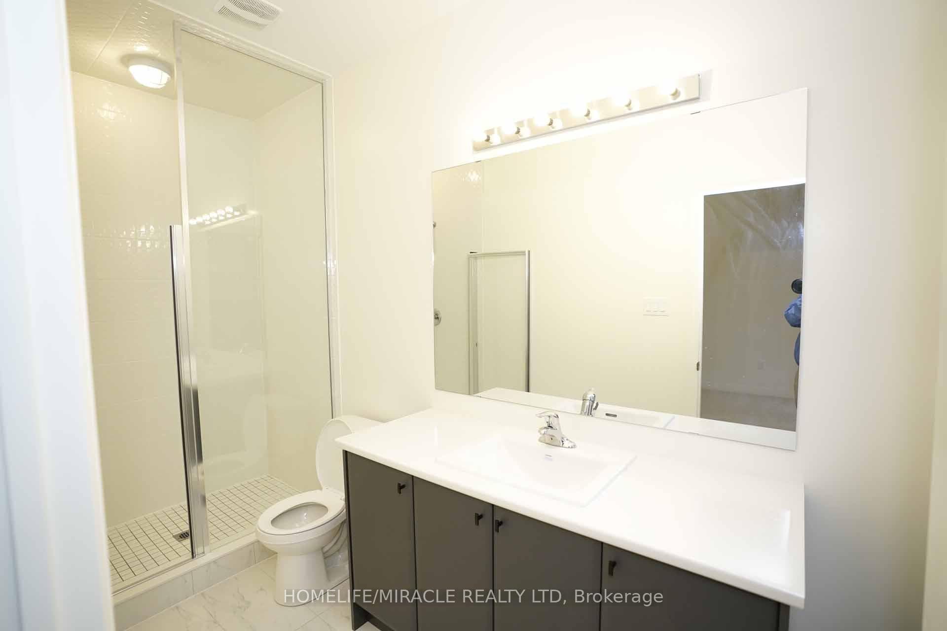 1561 Green Road photo 29