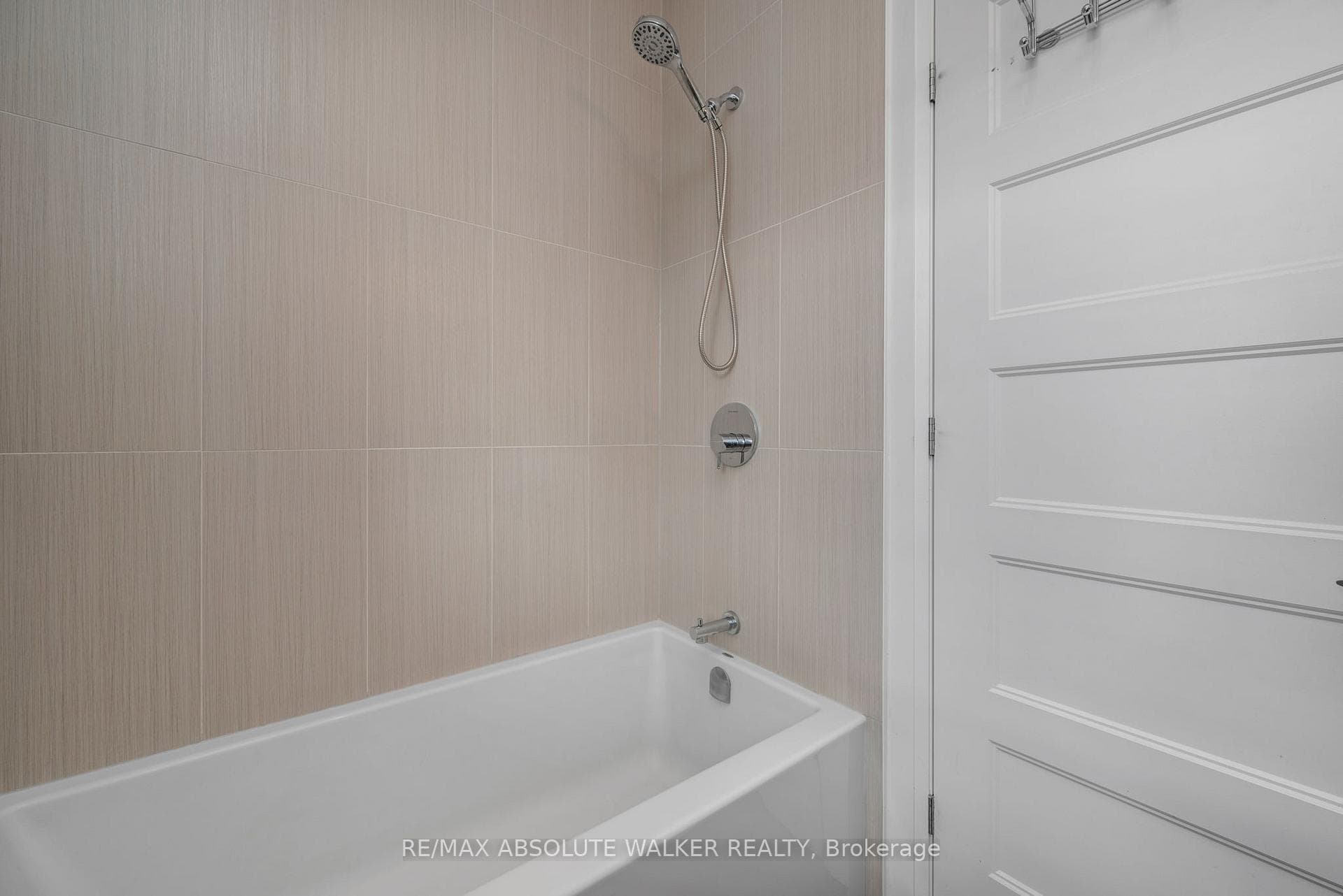 5617 Maklynne Way photo 31